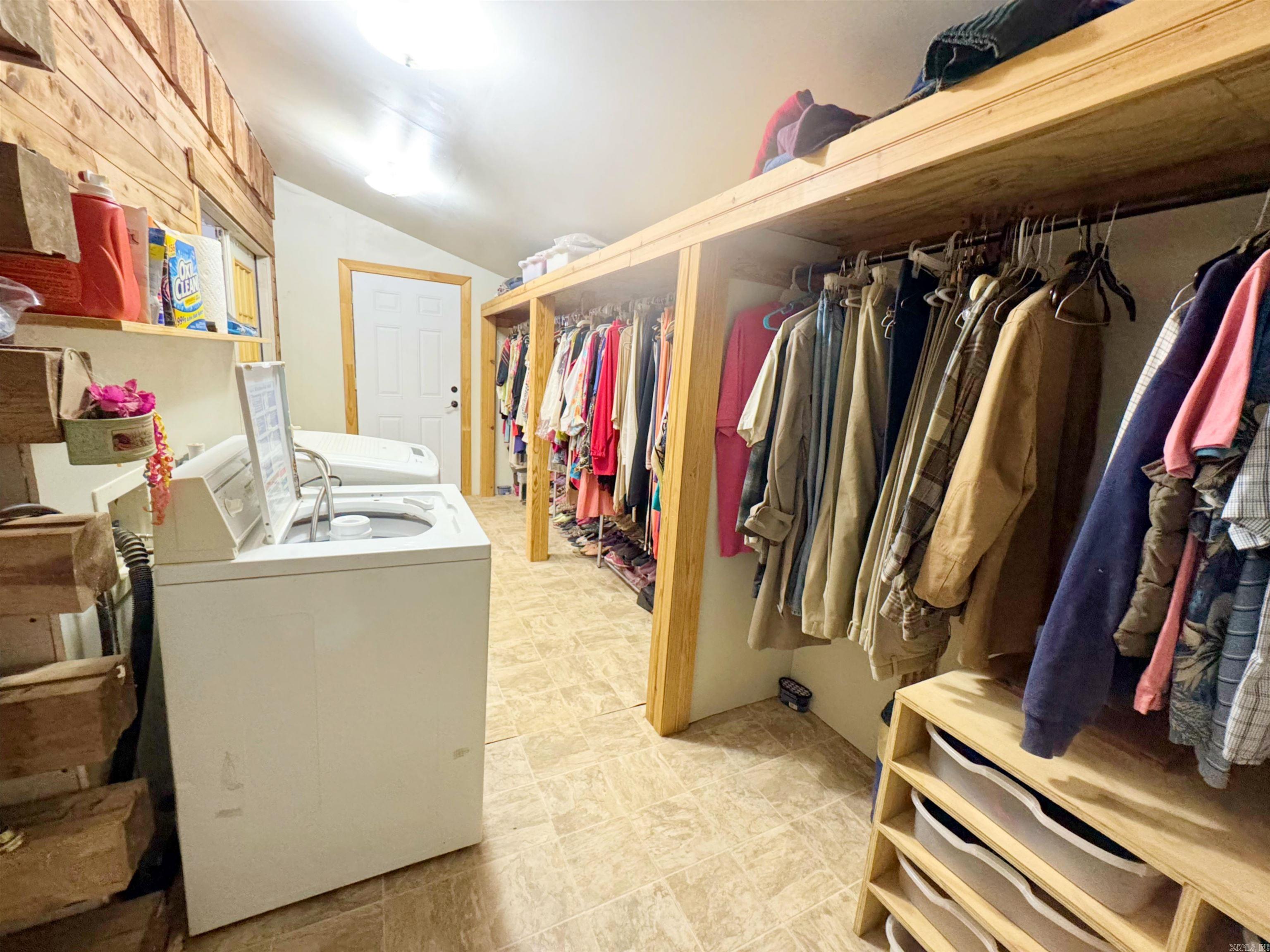 1499 Sutterfield Road Fox, AR 72051