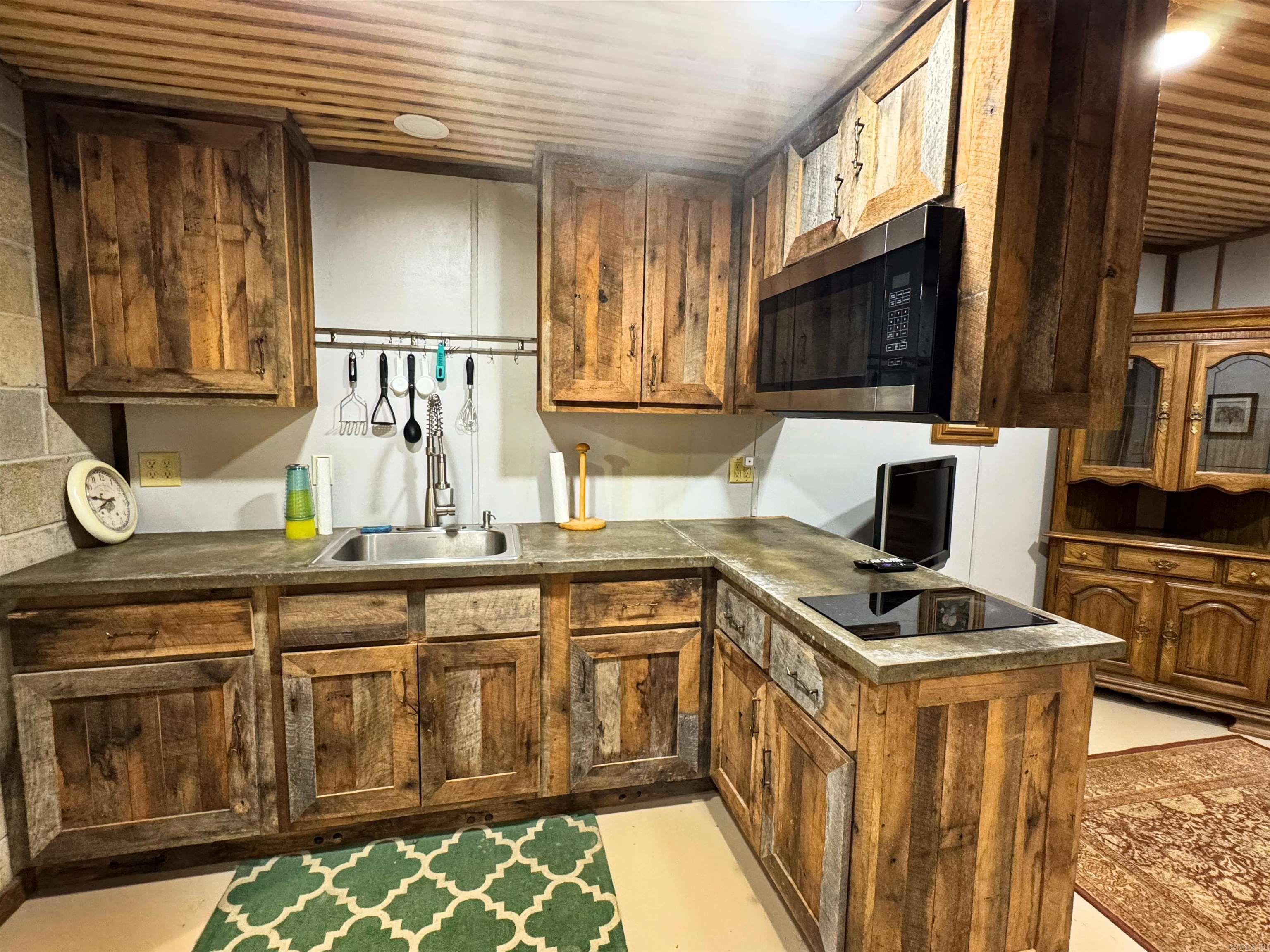 1499 Sutterfield Road Fox, AR 72051