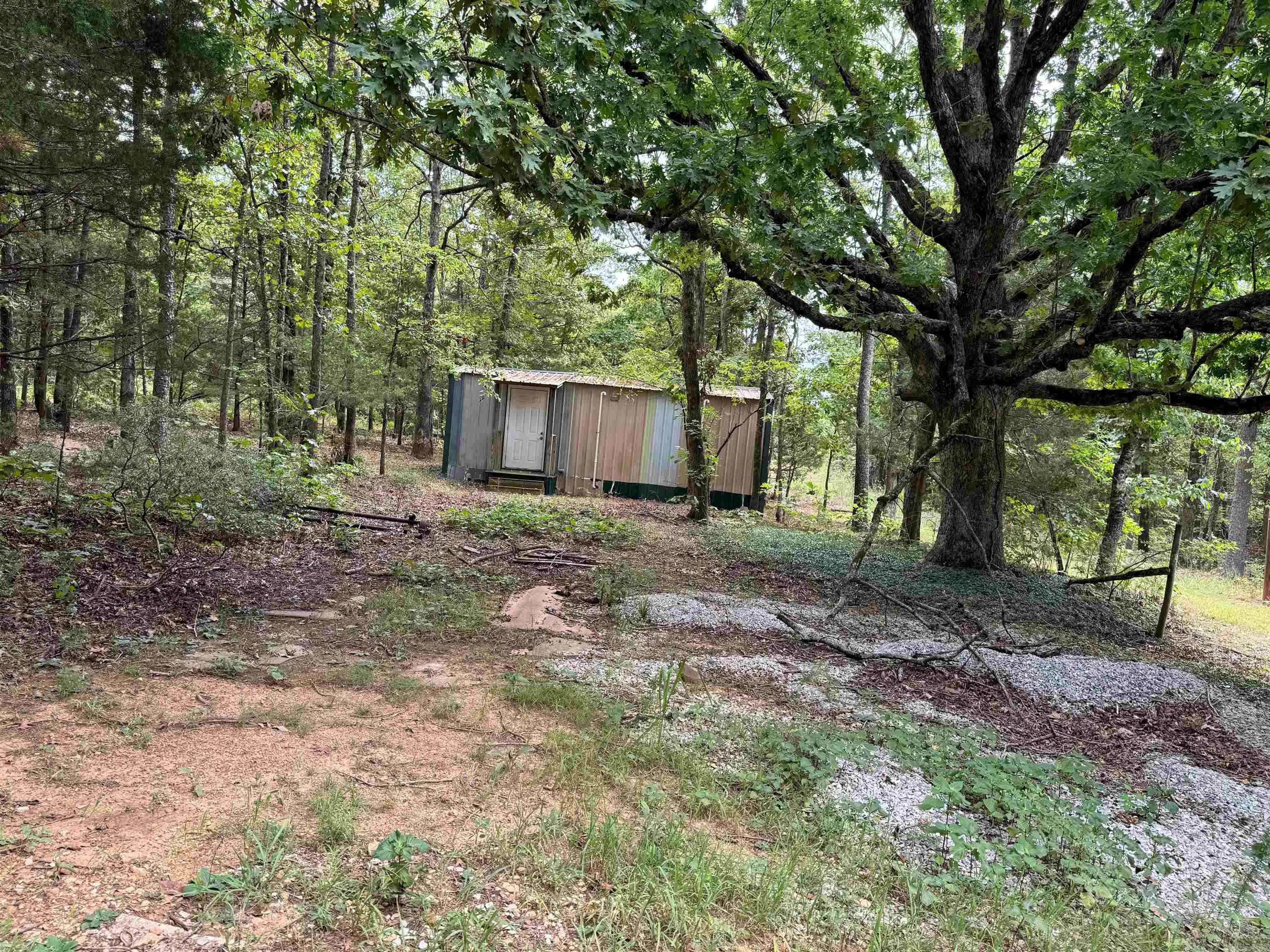1499 Sutterfield Road Fox, AR 72051