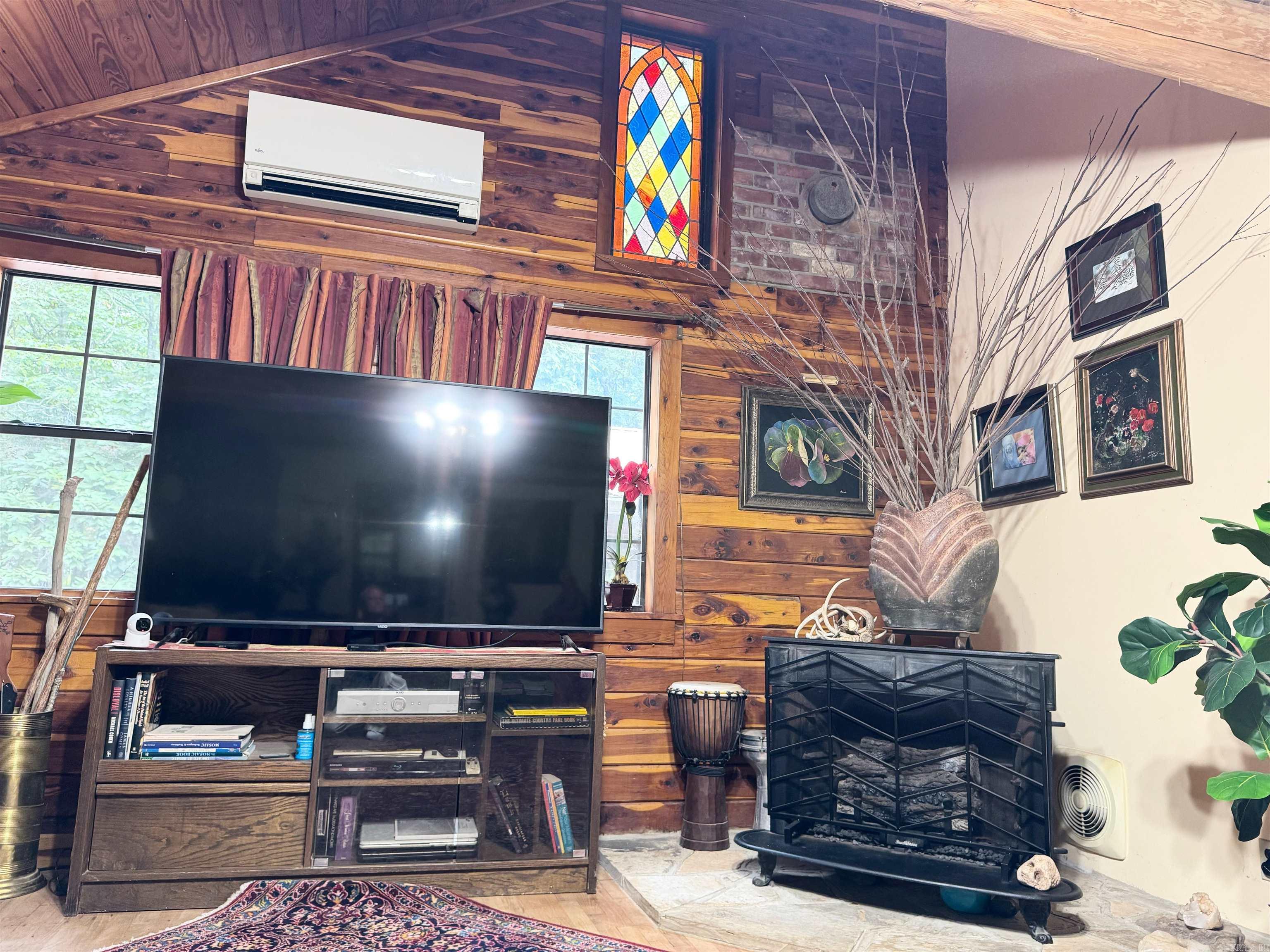 1499 Sutterfield Road Fox, AR 72051