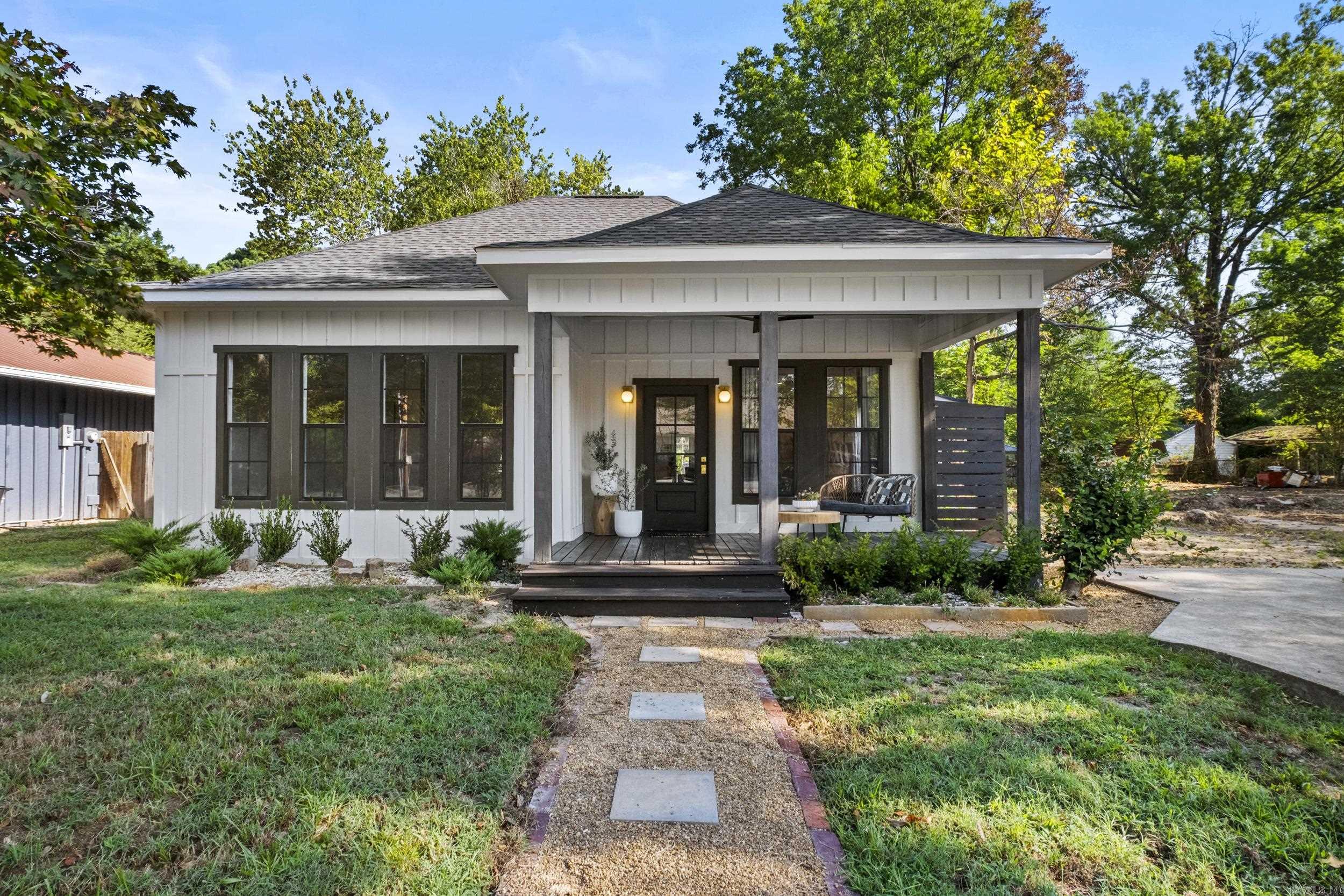 300 W High St Sheridan, AR 72150