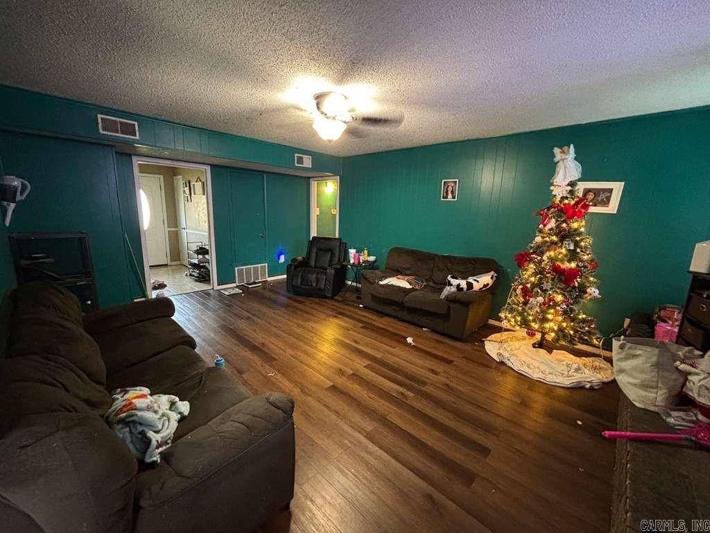 1002 Clement  West Memphis, AR