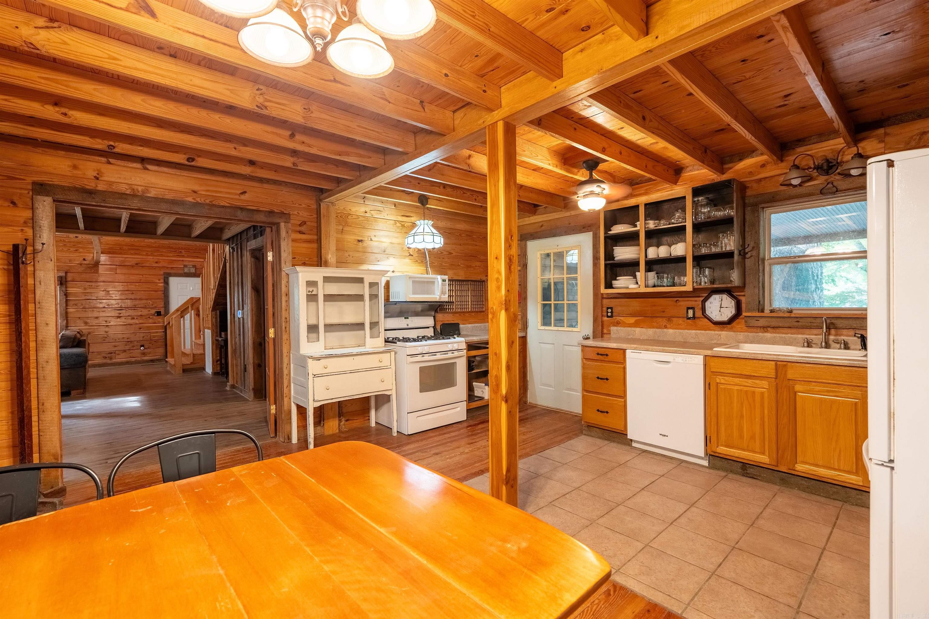 650 Gainer Ferry Batesville, AR 72501