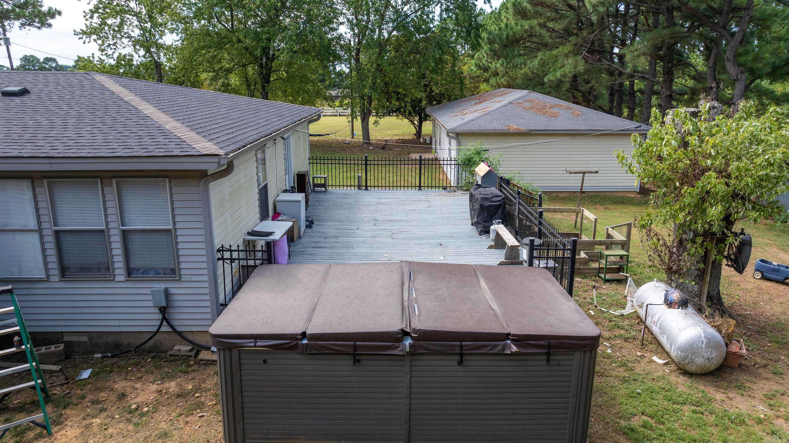 131 Siler Bradford, AR 72020