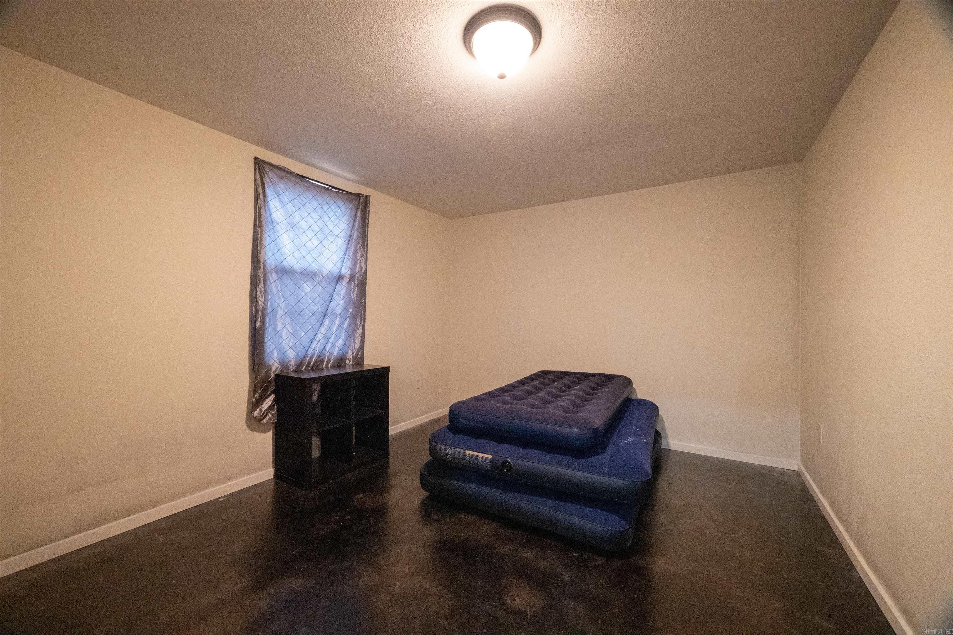 131 Siler Bradford, AR 72020