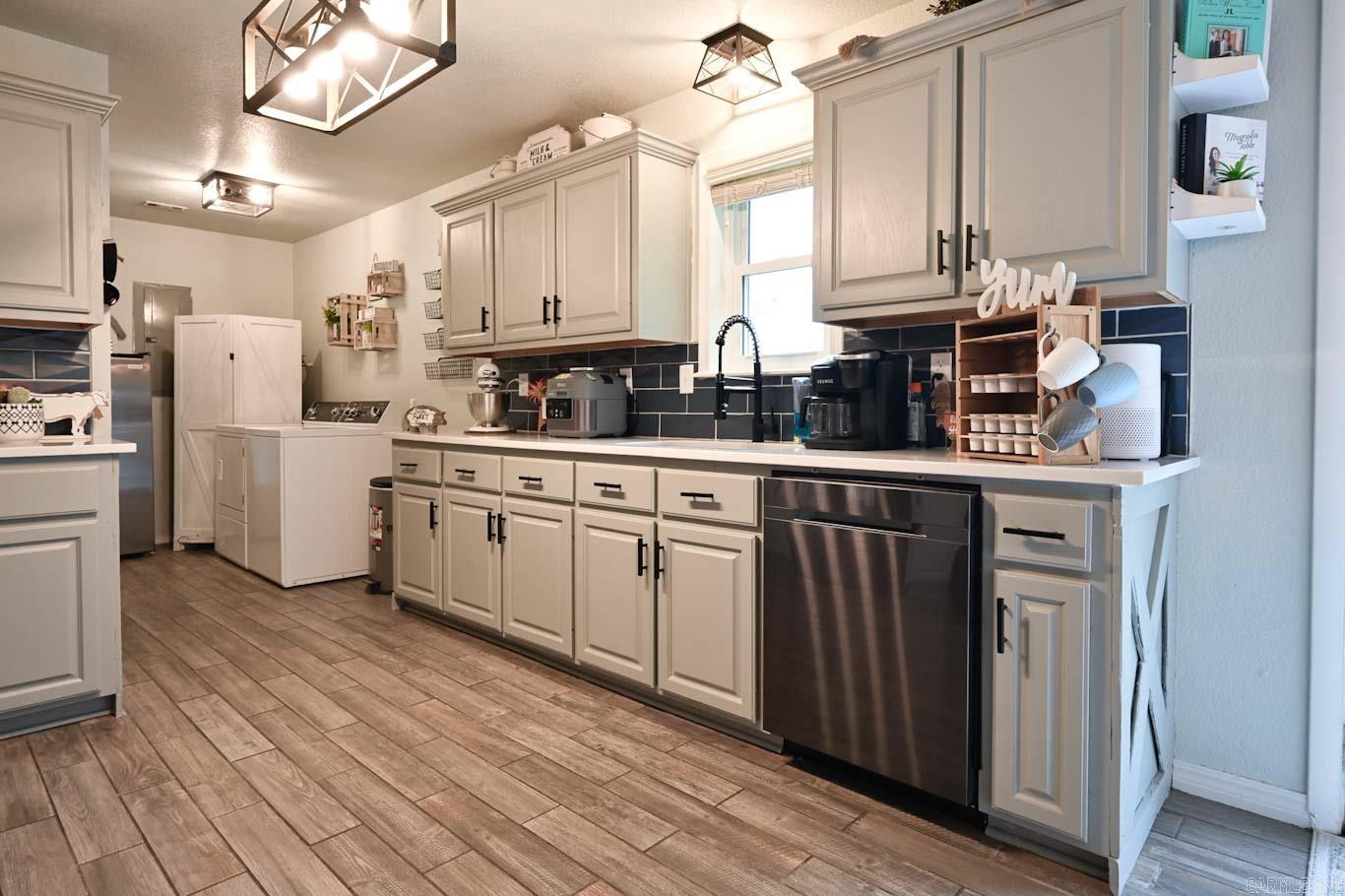 392 Polk Road 46  Mena, AR