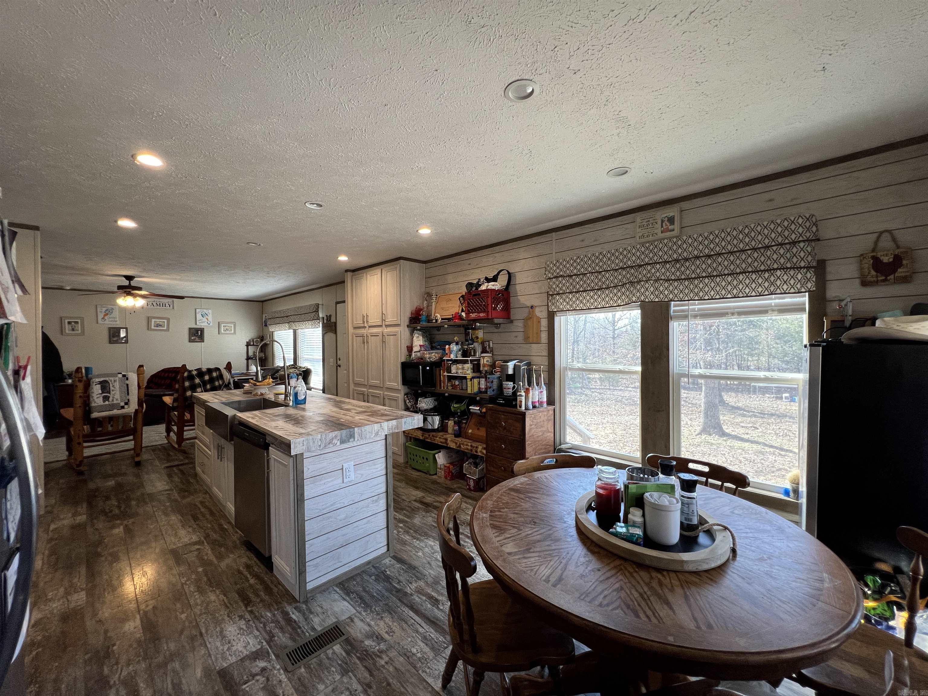 100 Stephens  Imboden, AR