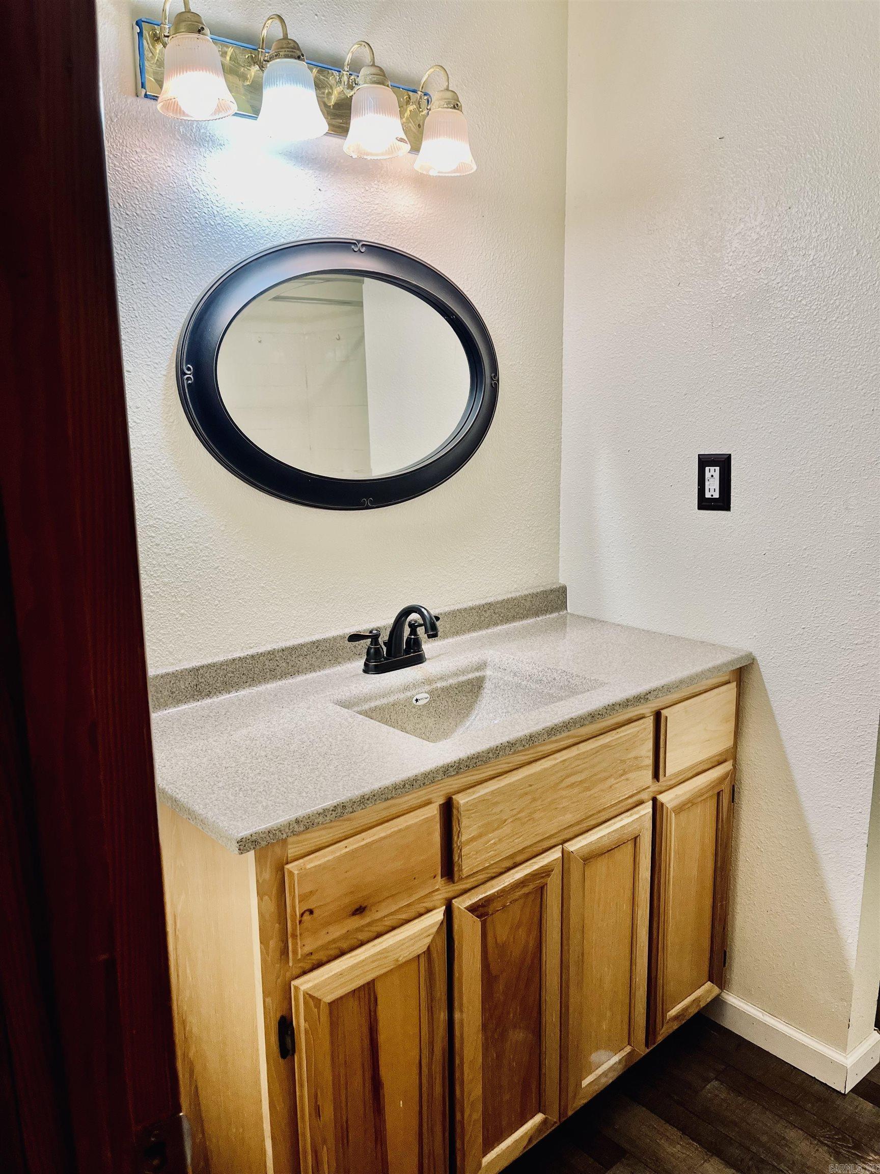 155 Edwards  Clinton, AR