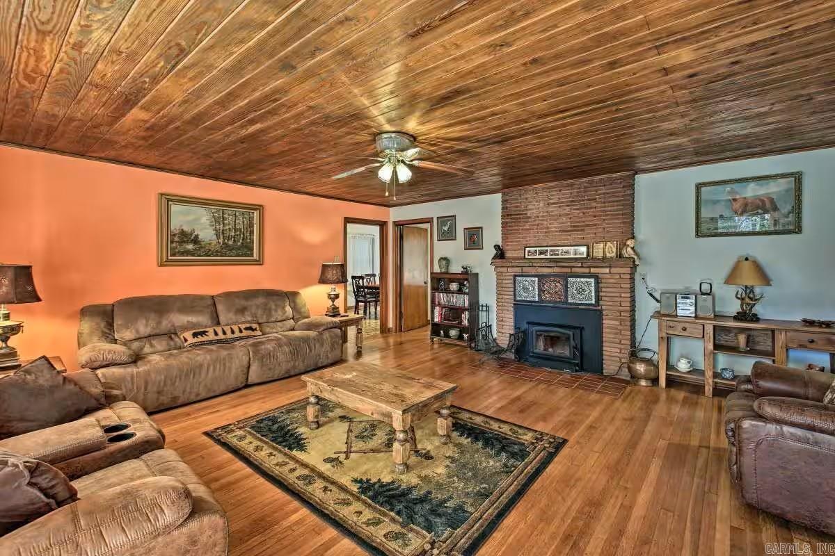 450 Cedarglades Rd Hot Springs, AR 71913