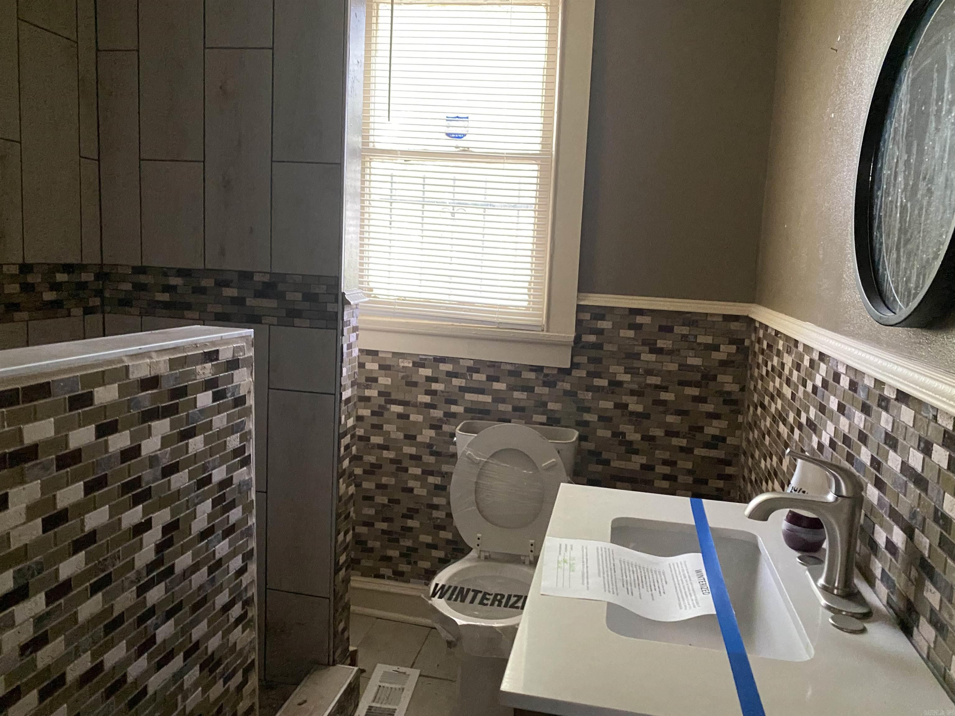 3010 S Izard  Little Rock, AR