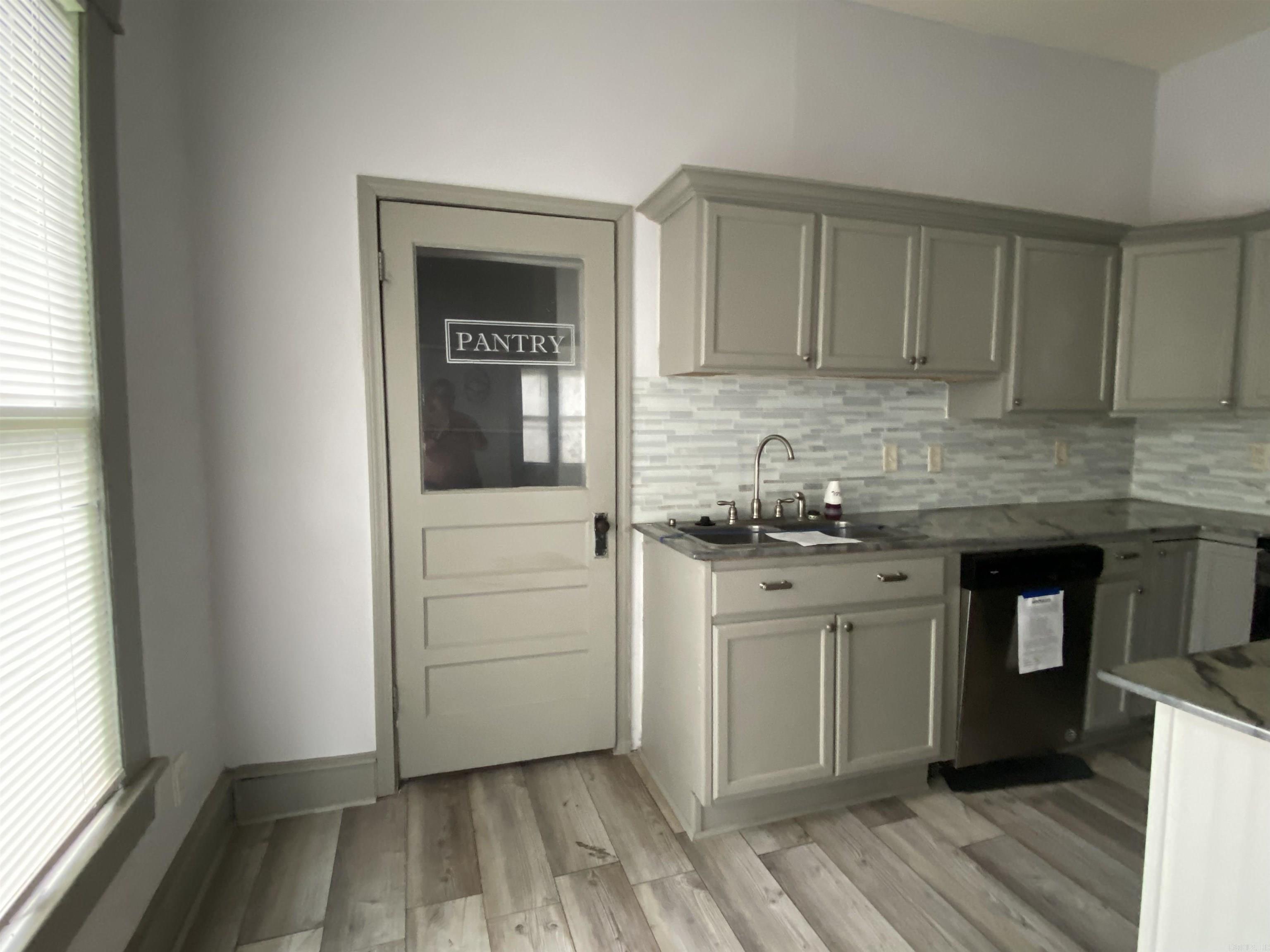 3010 S Izard  Little Rock, AR