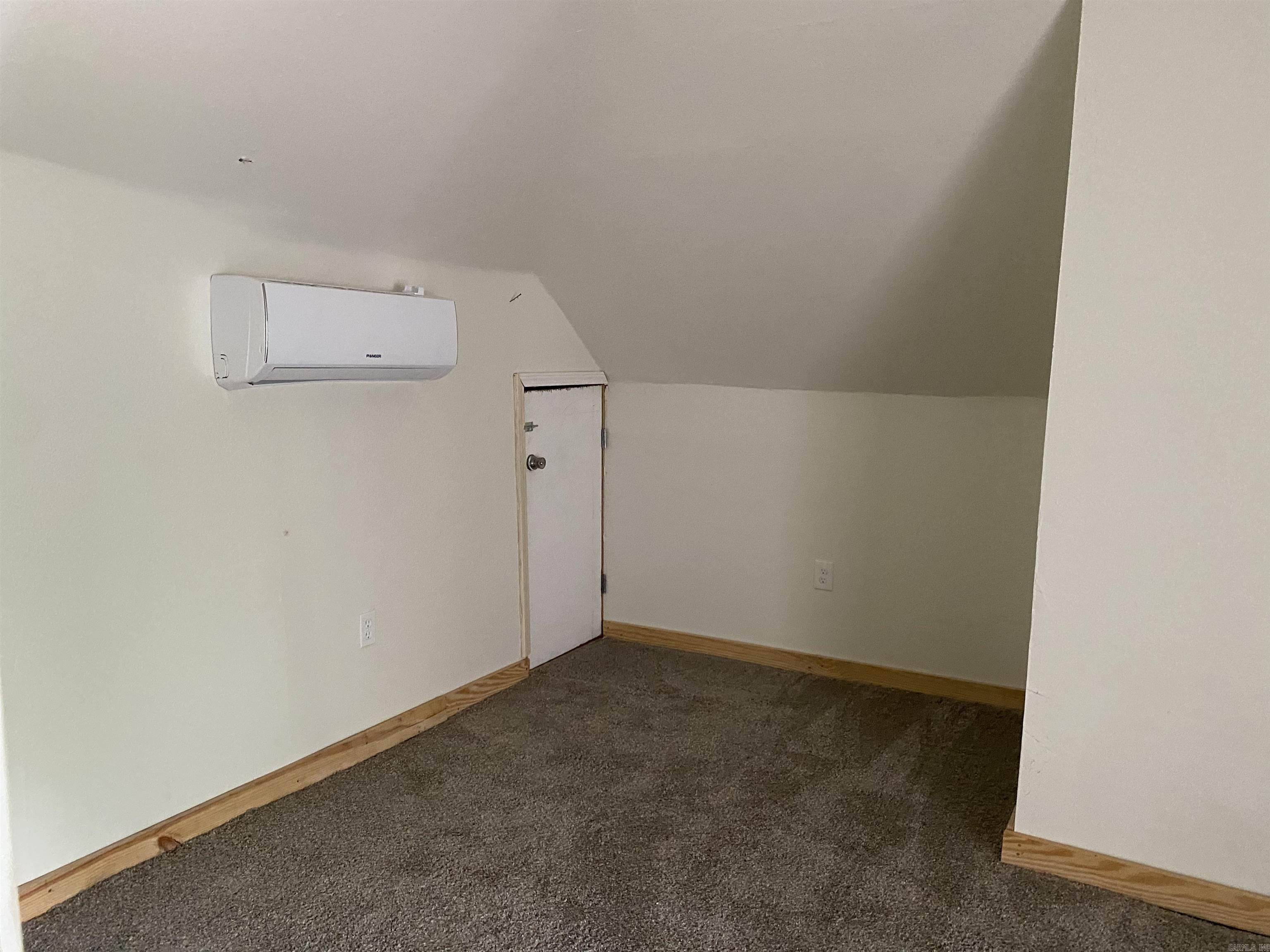 3010 S Izard  Little Rock, AR