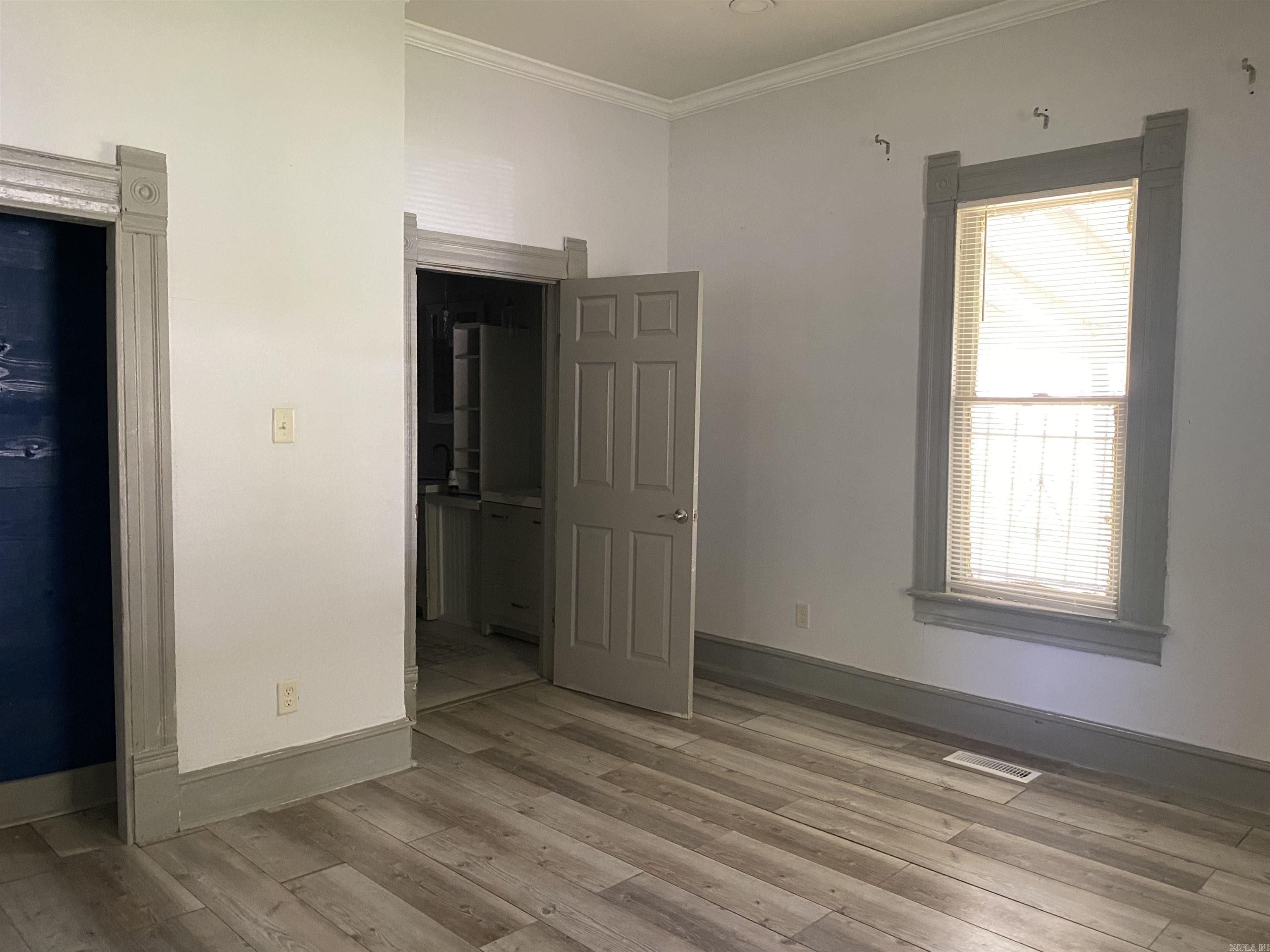 3010 S Izard  Little Rock, AR