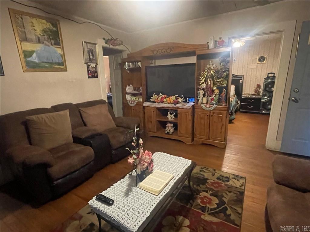 607 Carter St.  Clarksville, AR