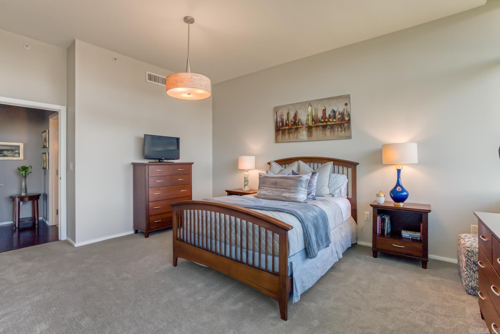 300 E 3rd 502 Little Rock, AR