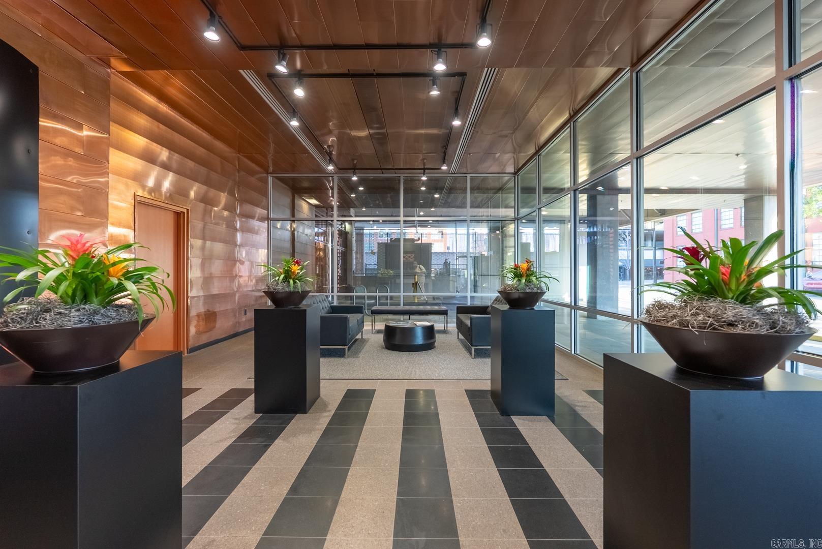 300 E 3rd 502 Little Rock, AR