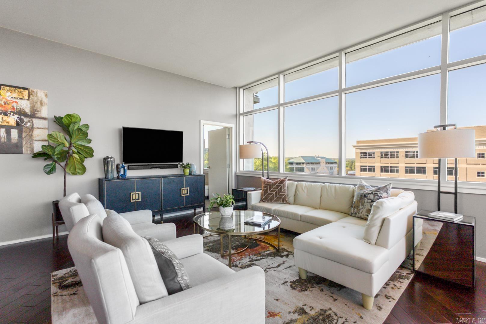 300 E 3rd 502 Little Rock, AR