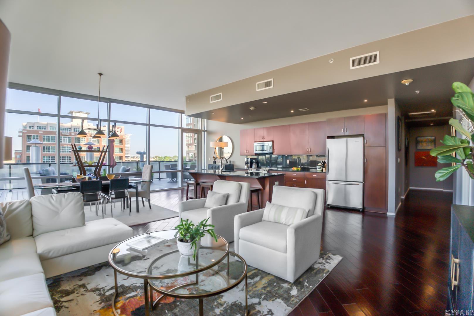 300 E 3rd 502 Little Rock, AR