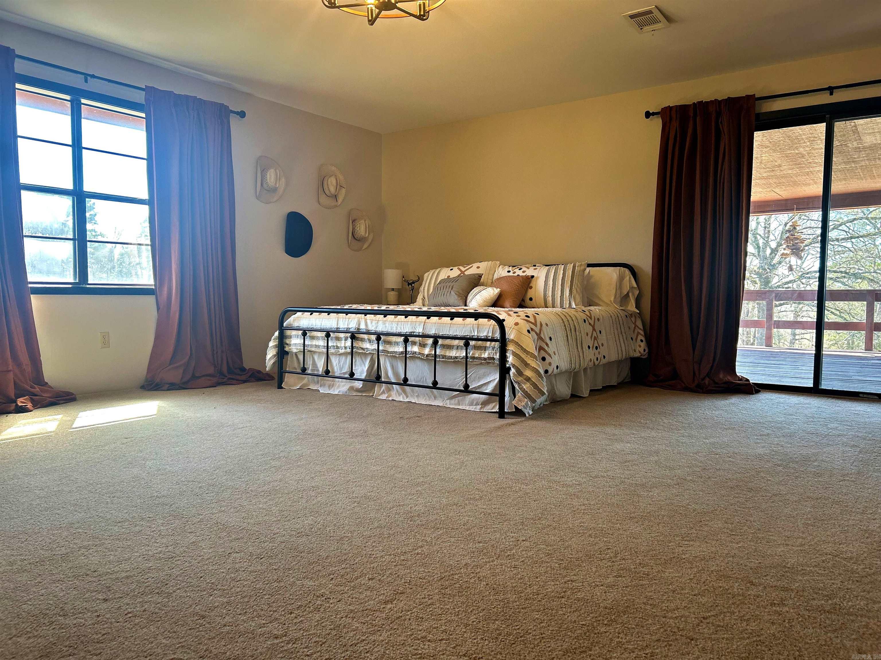 7369 7  Bismarck, AR