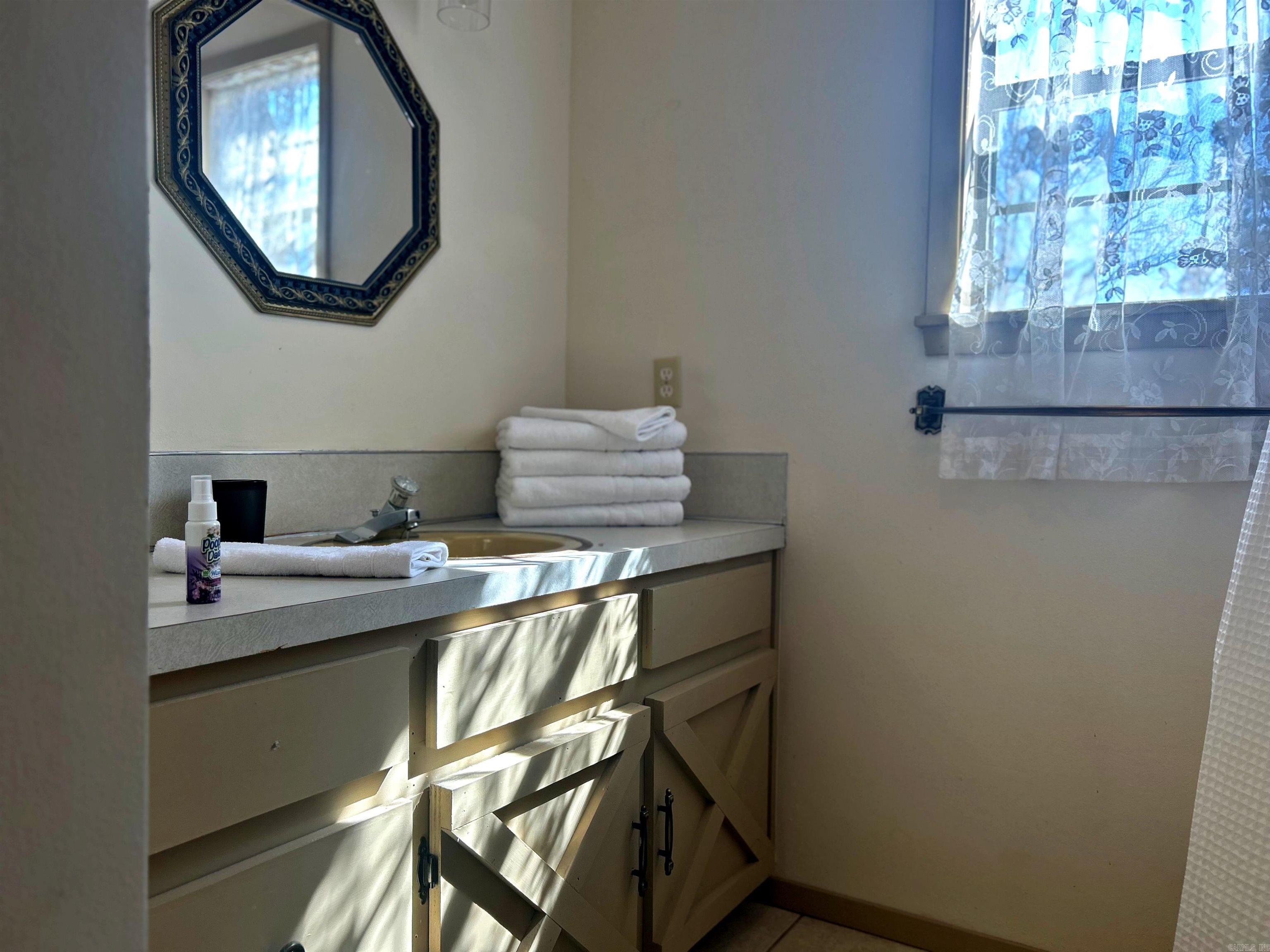 7369 7 Highway Bismarck, AR 71929-9999