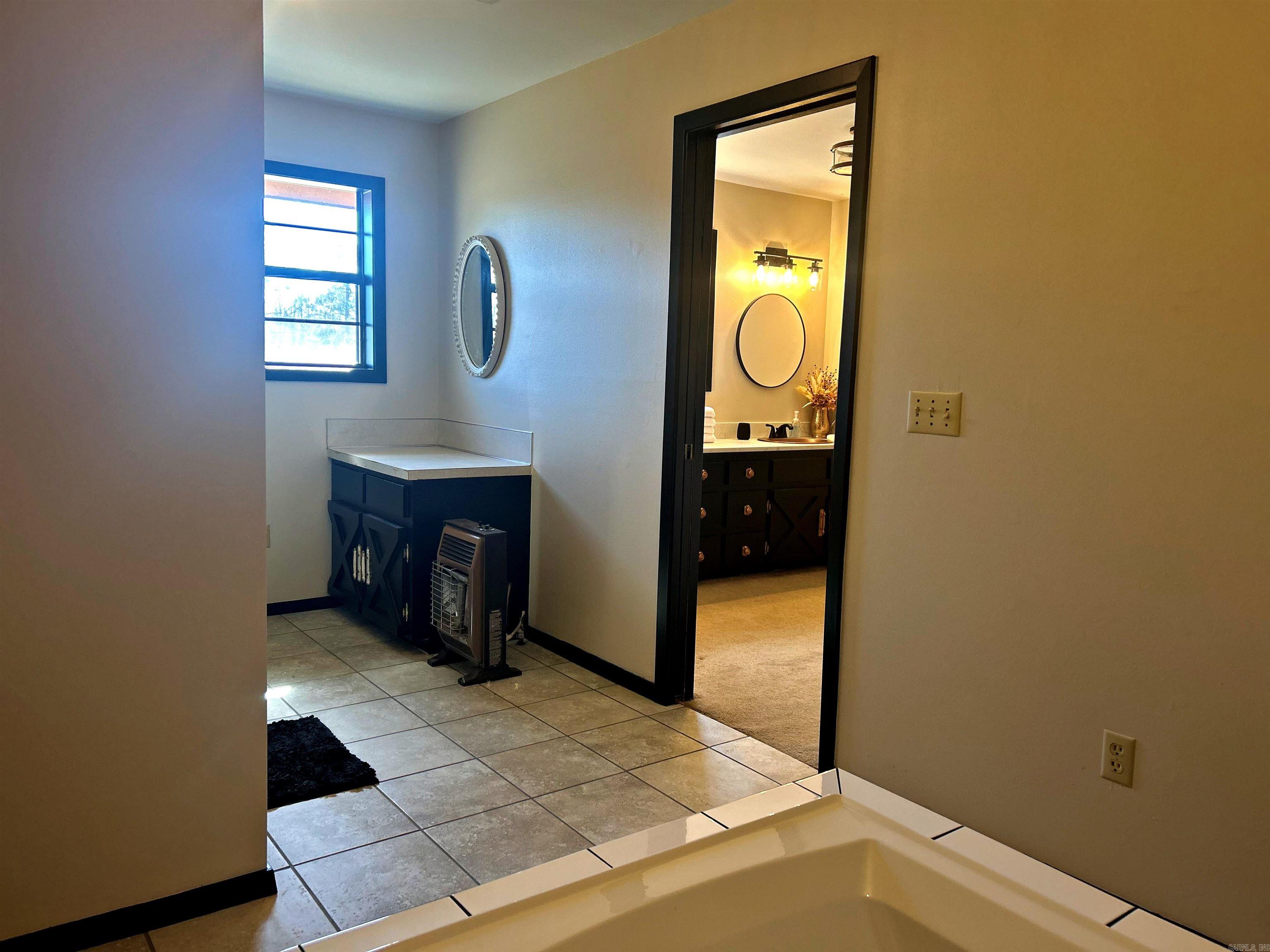 7369 7  Bismarck, AR