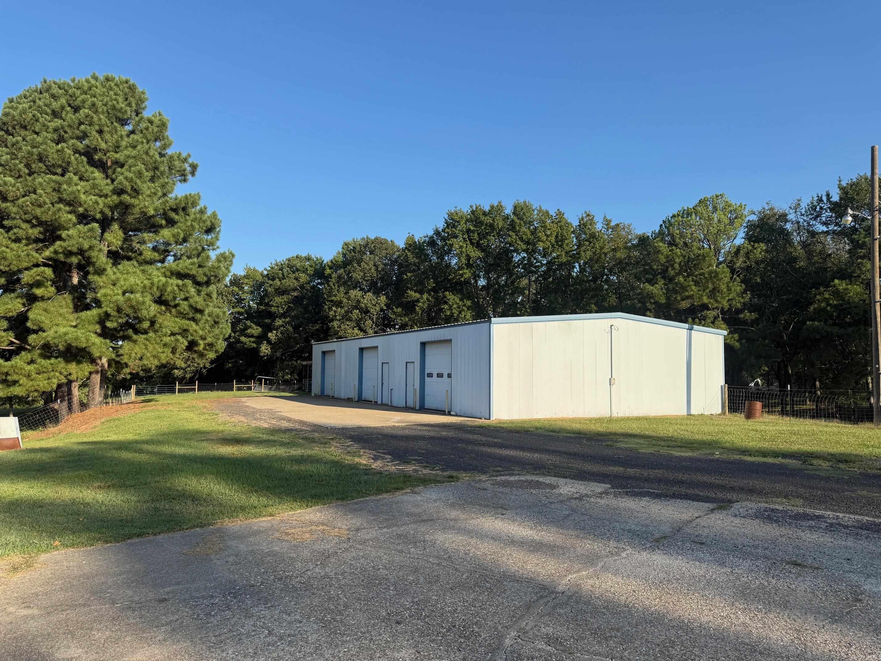 7369 7 Highway Bismarck, AR 71929-9999