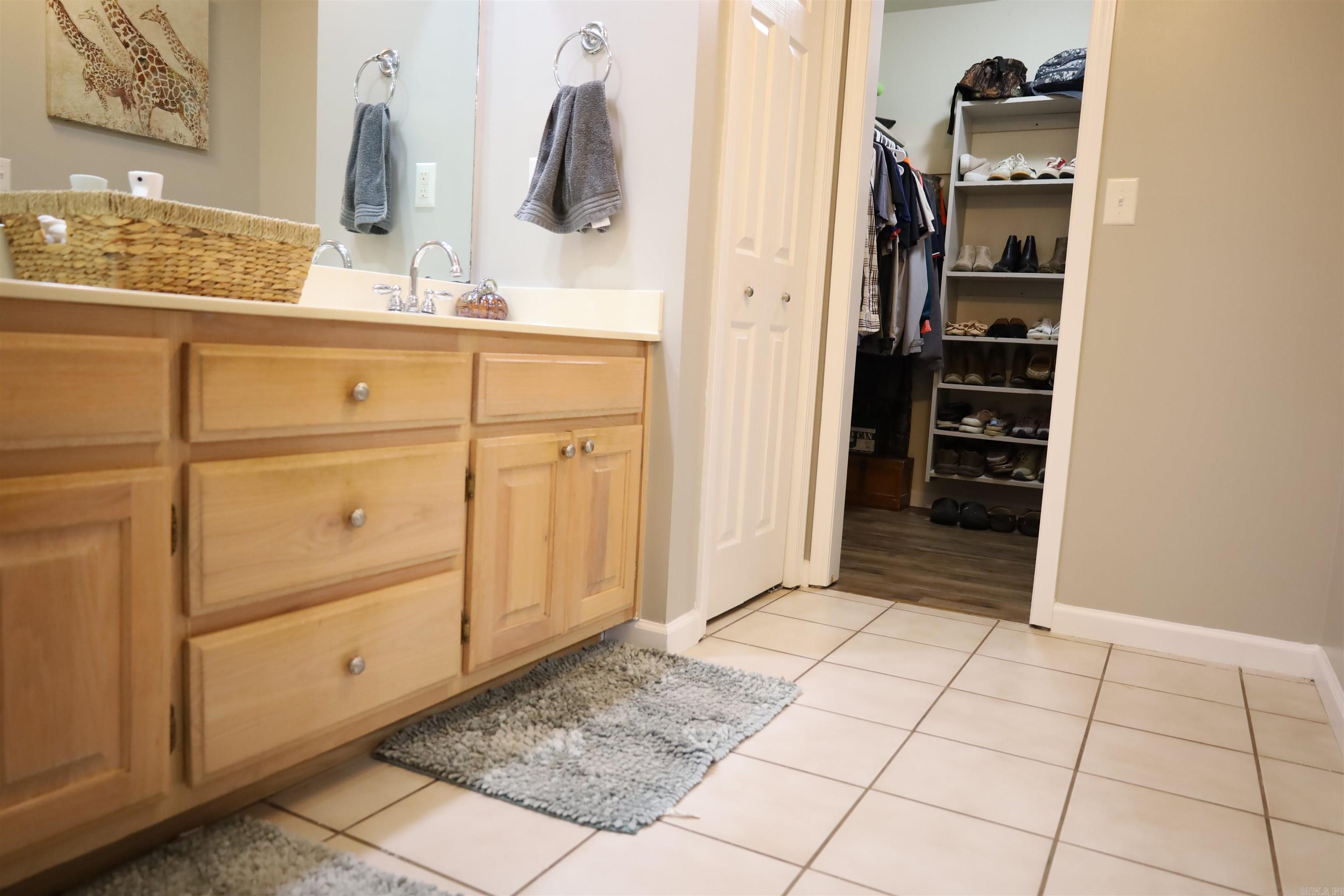 1701 Robinwood St Street Paragould, AR 72450