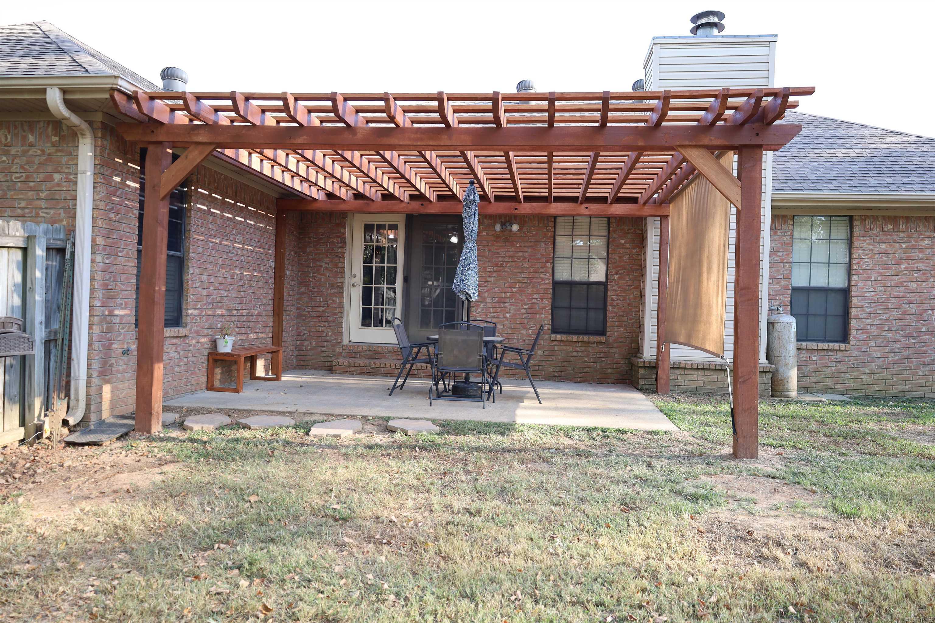 1701 Robinwood St Street Paragould, AR 72450