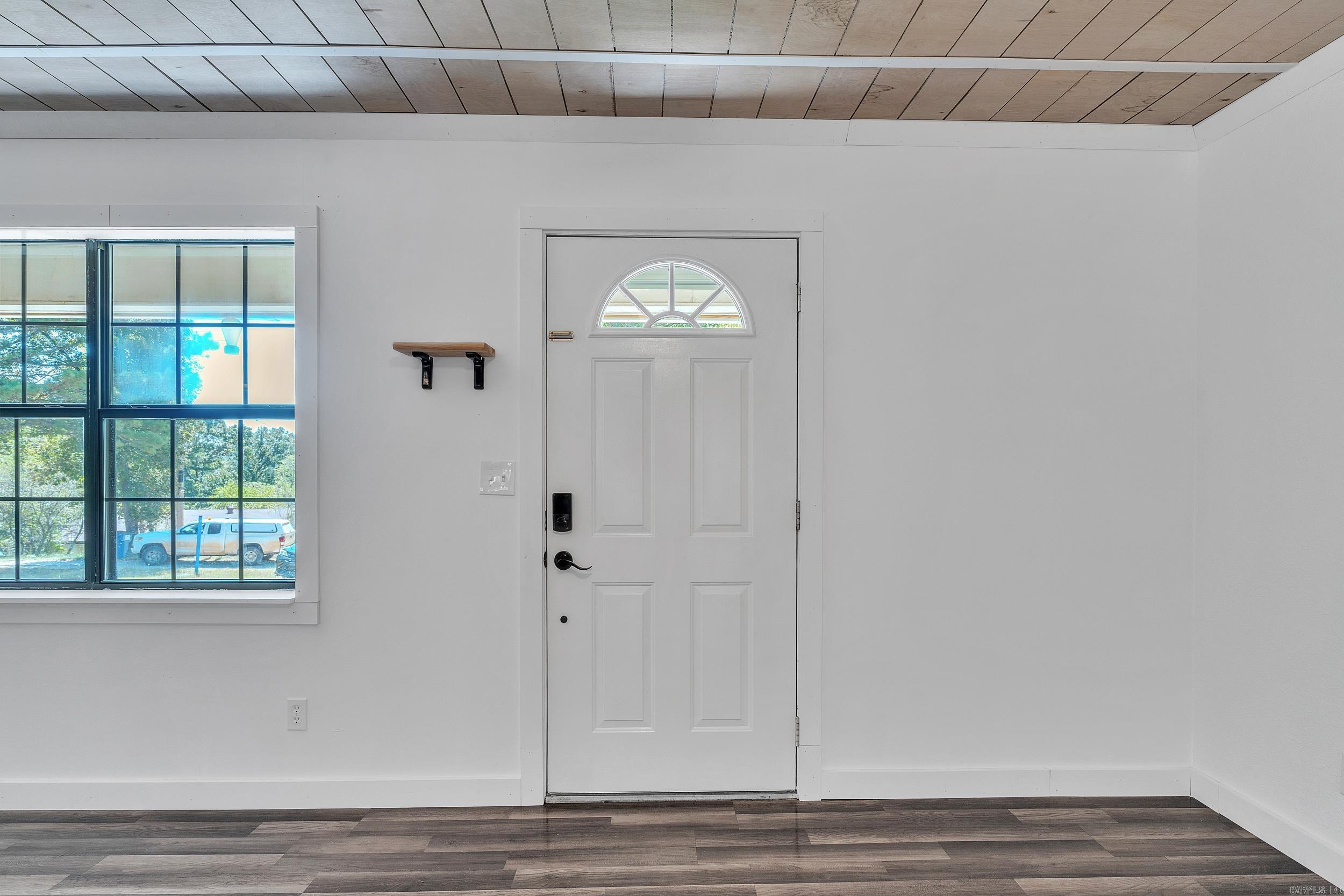 137 Morrison Lane Norfork, AR 72658