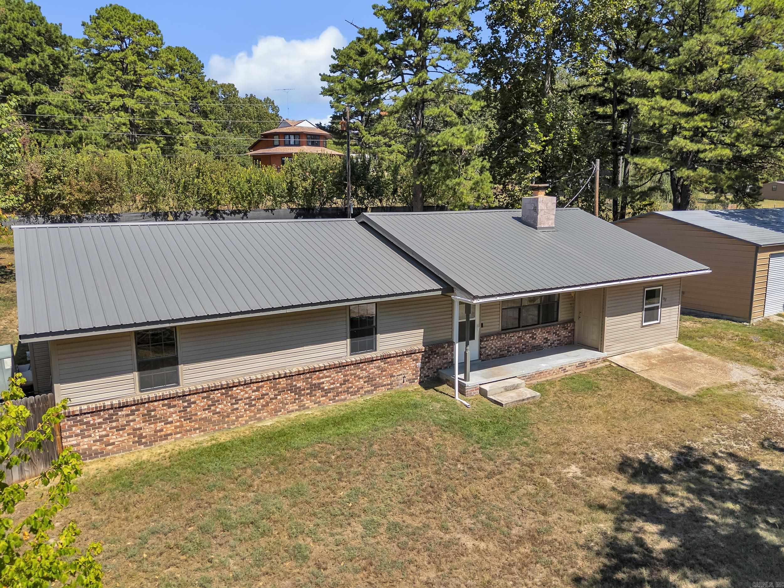 137 Morrison Lane Norfork, AR 72658