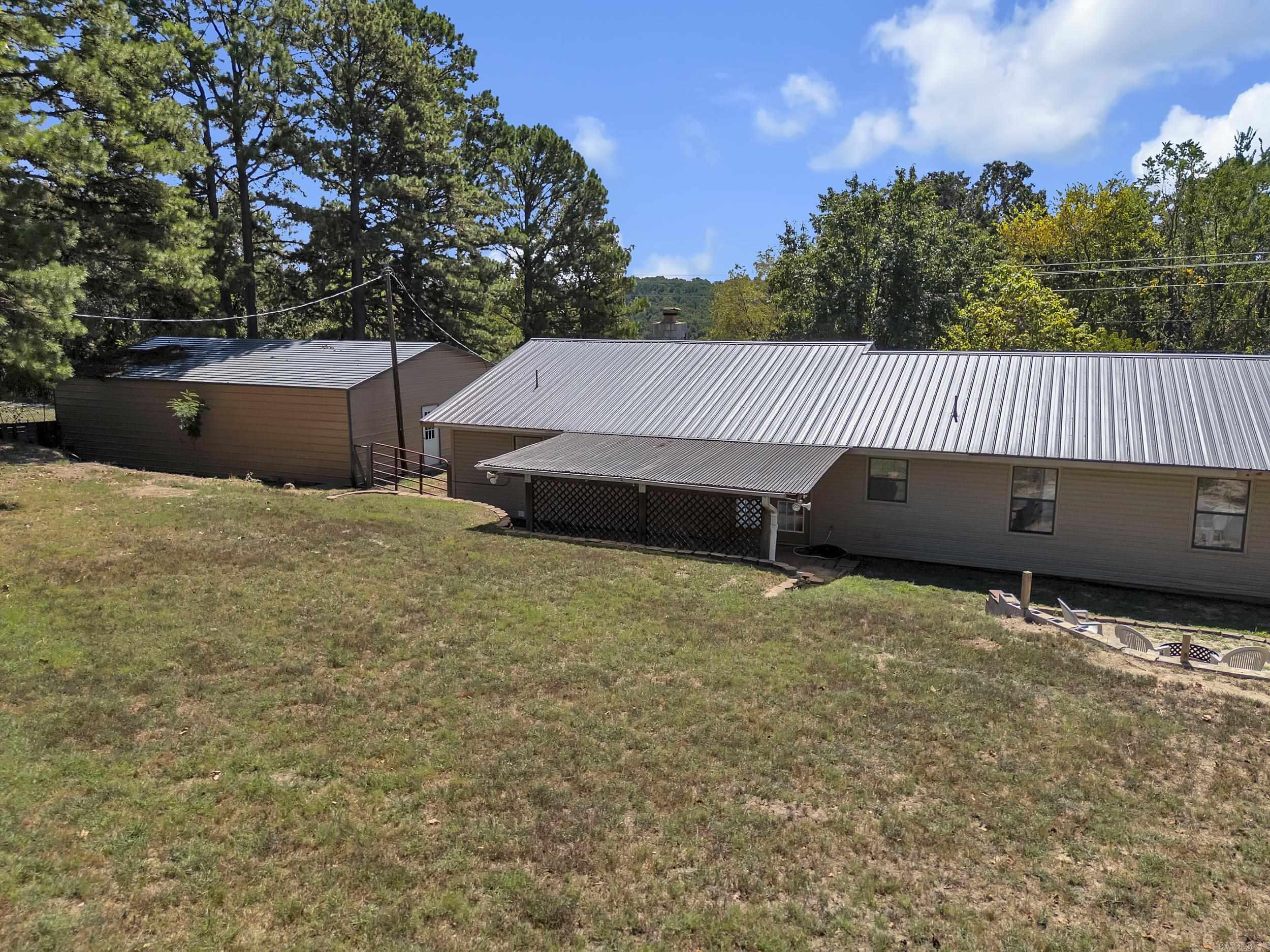 137 Morrison Lane Norfork, AR 72658