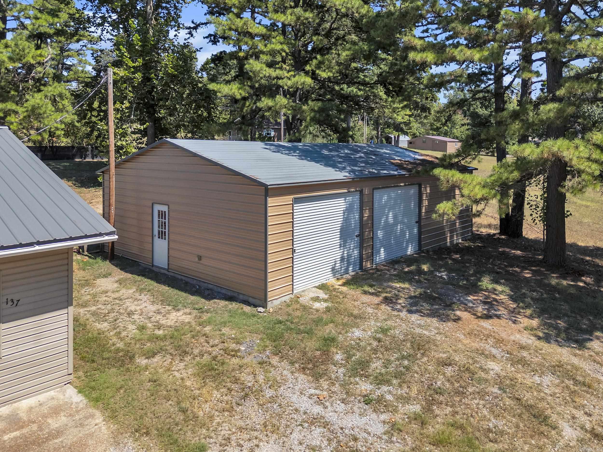 137 Morrison Lane Norfork, AR 72658