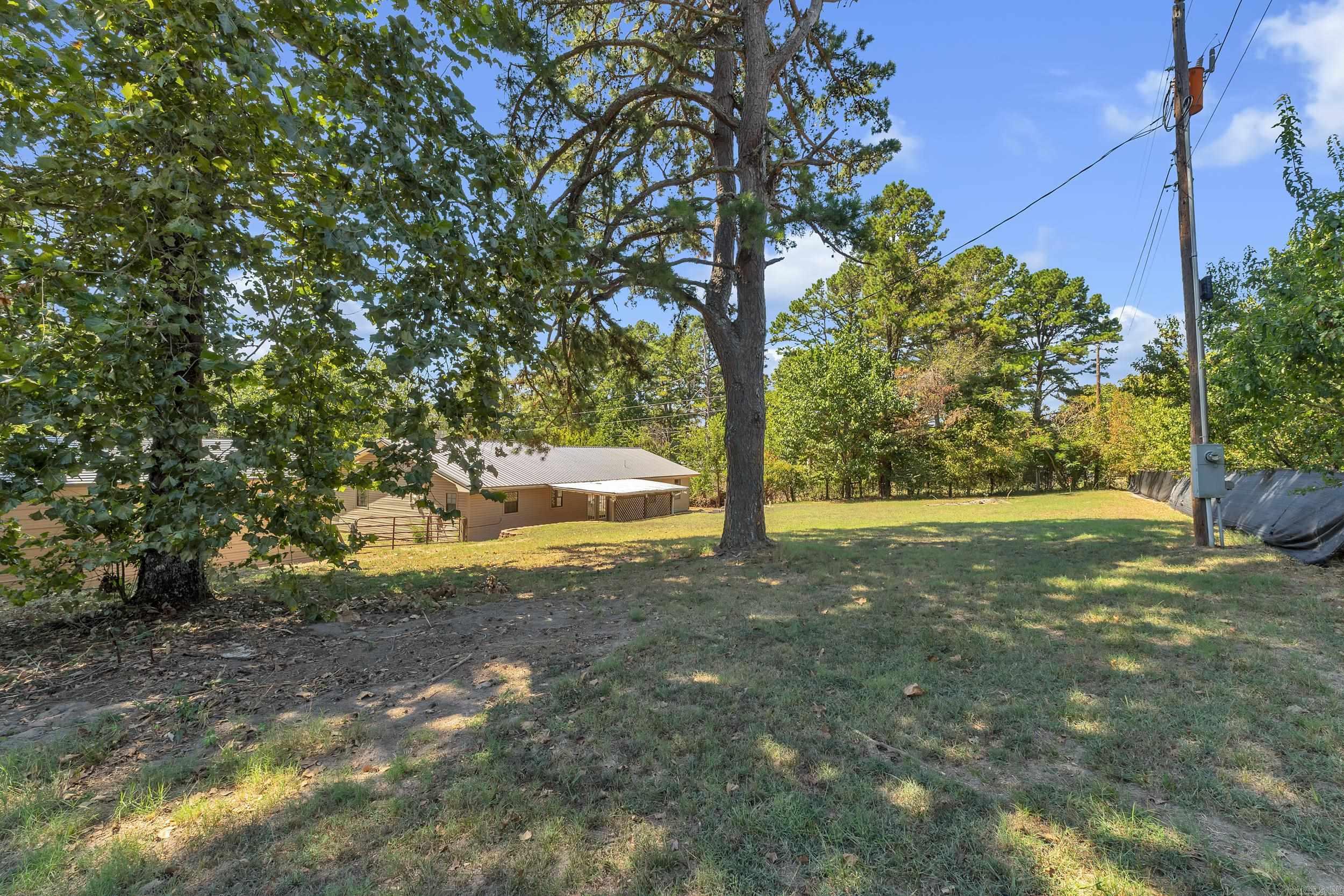 137 Morrison Lane Norfork, AR 72658