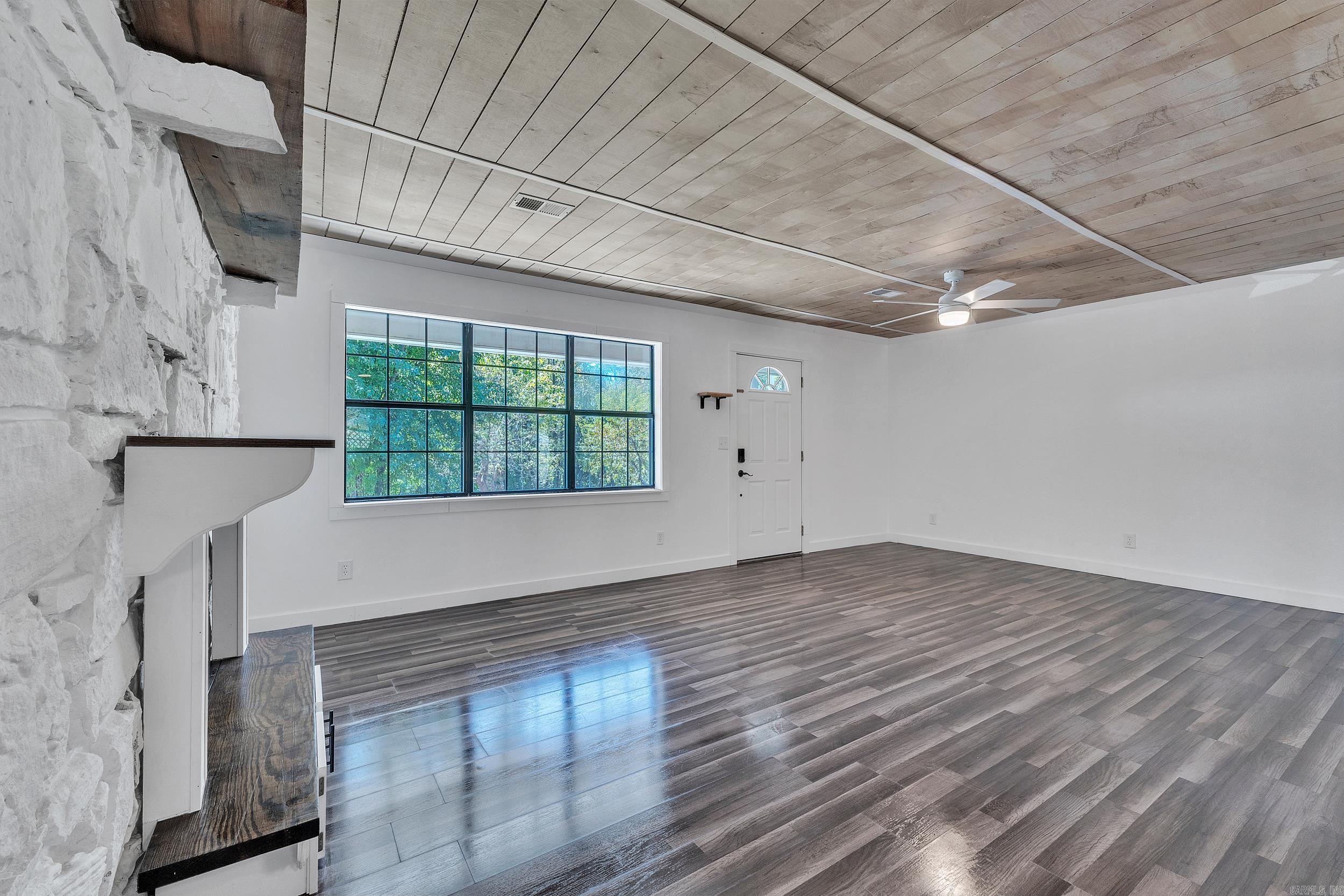 137 Morrison Lane Norfork, AR 72658