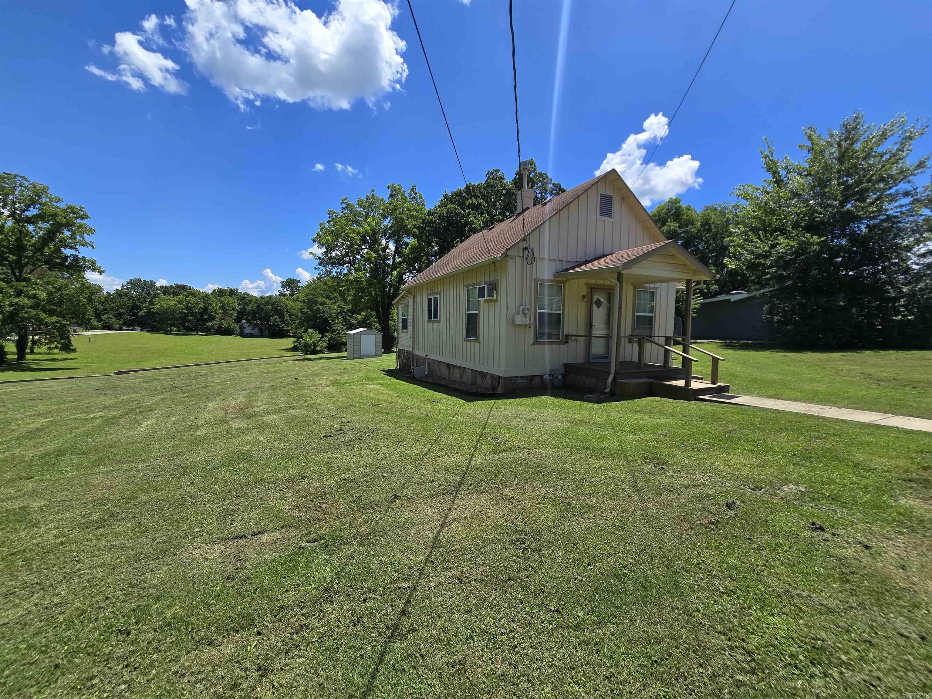 610 E 2nd  Mountain Home, AR