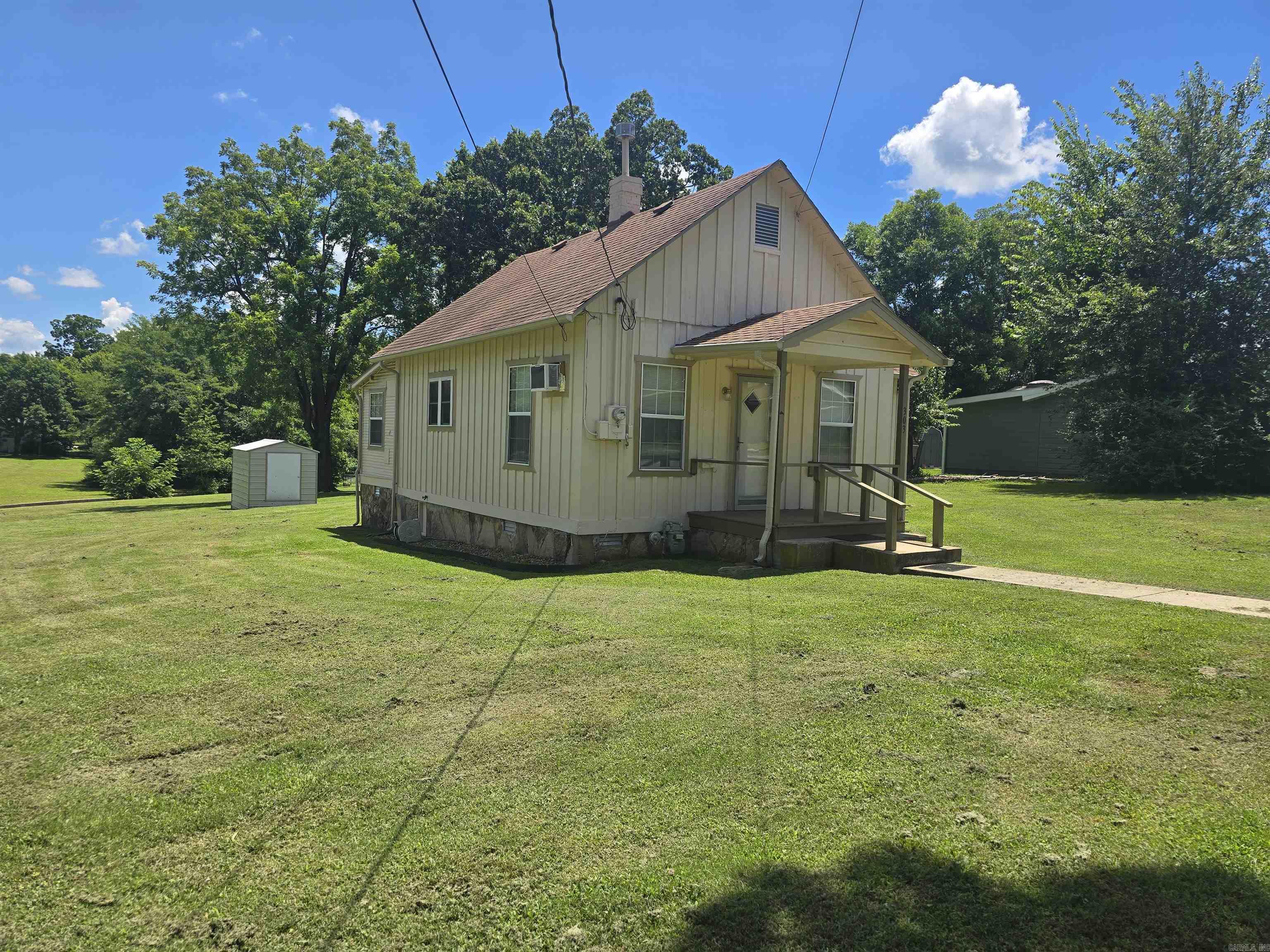 610 E 2nd  Mountain Home, AR