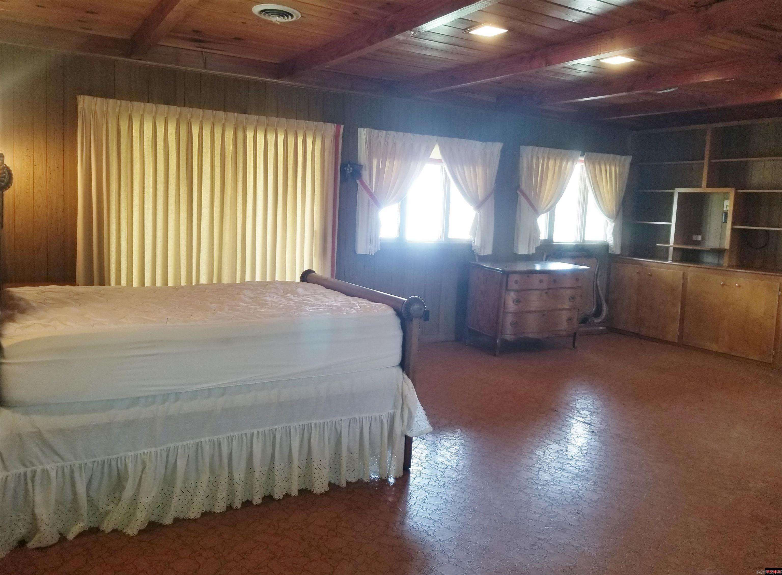 610 E 2nd  Mountain Home, AR