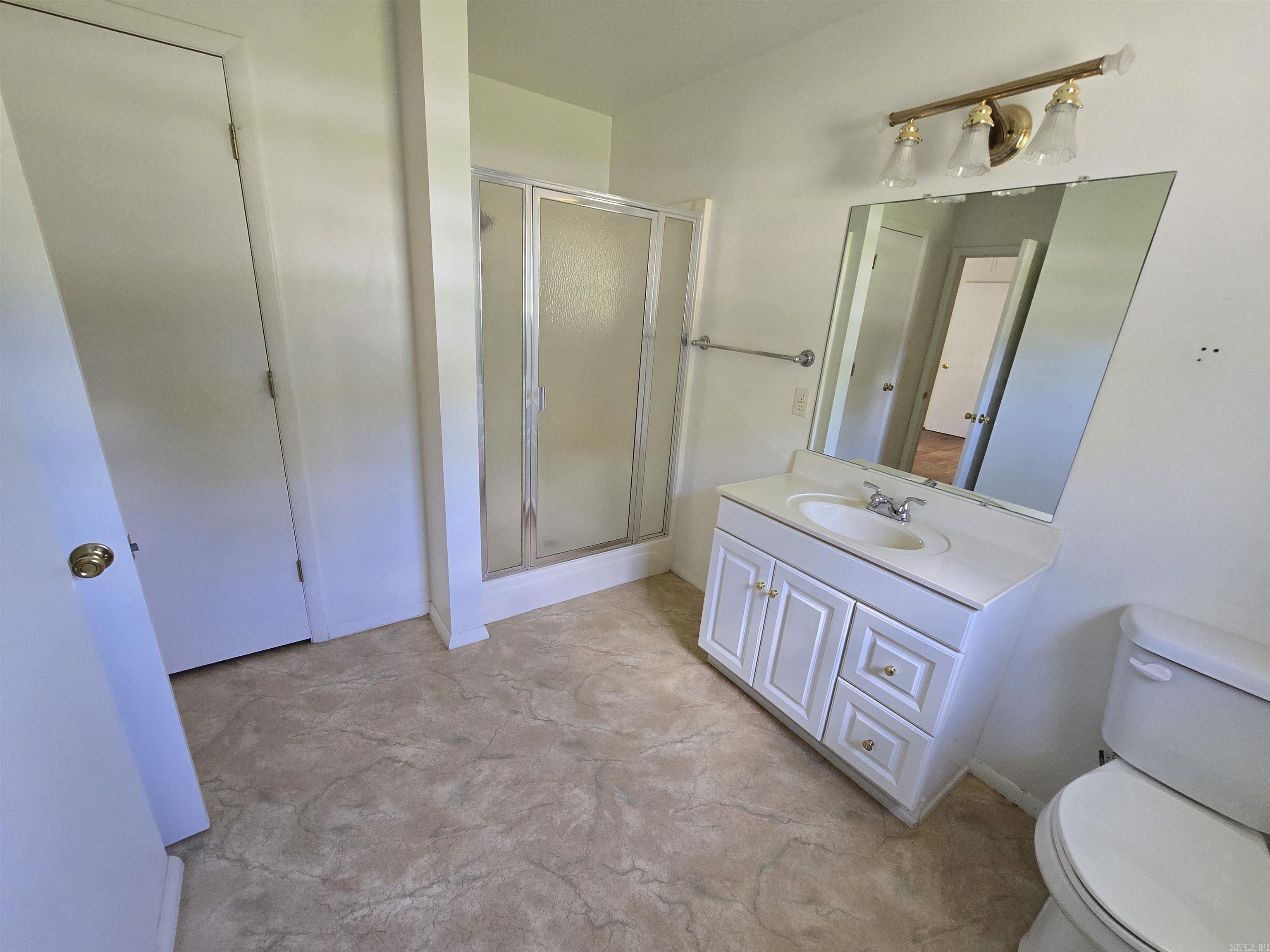 610 E 2nd  Mountain Home, AR