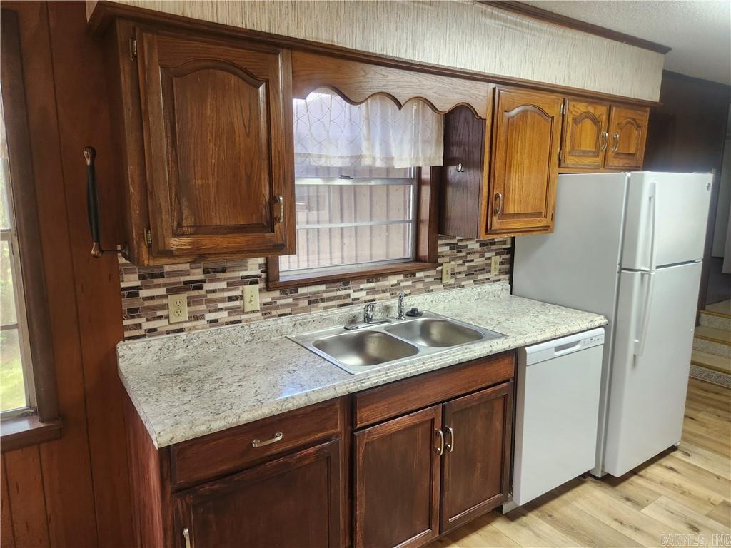 725 N Montgomery  Clarksville, AR