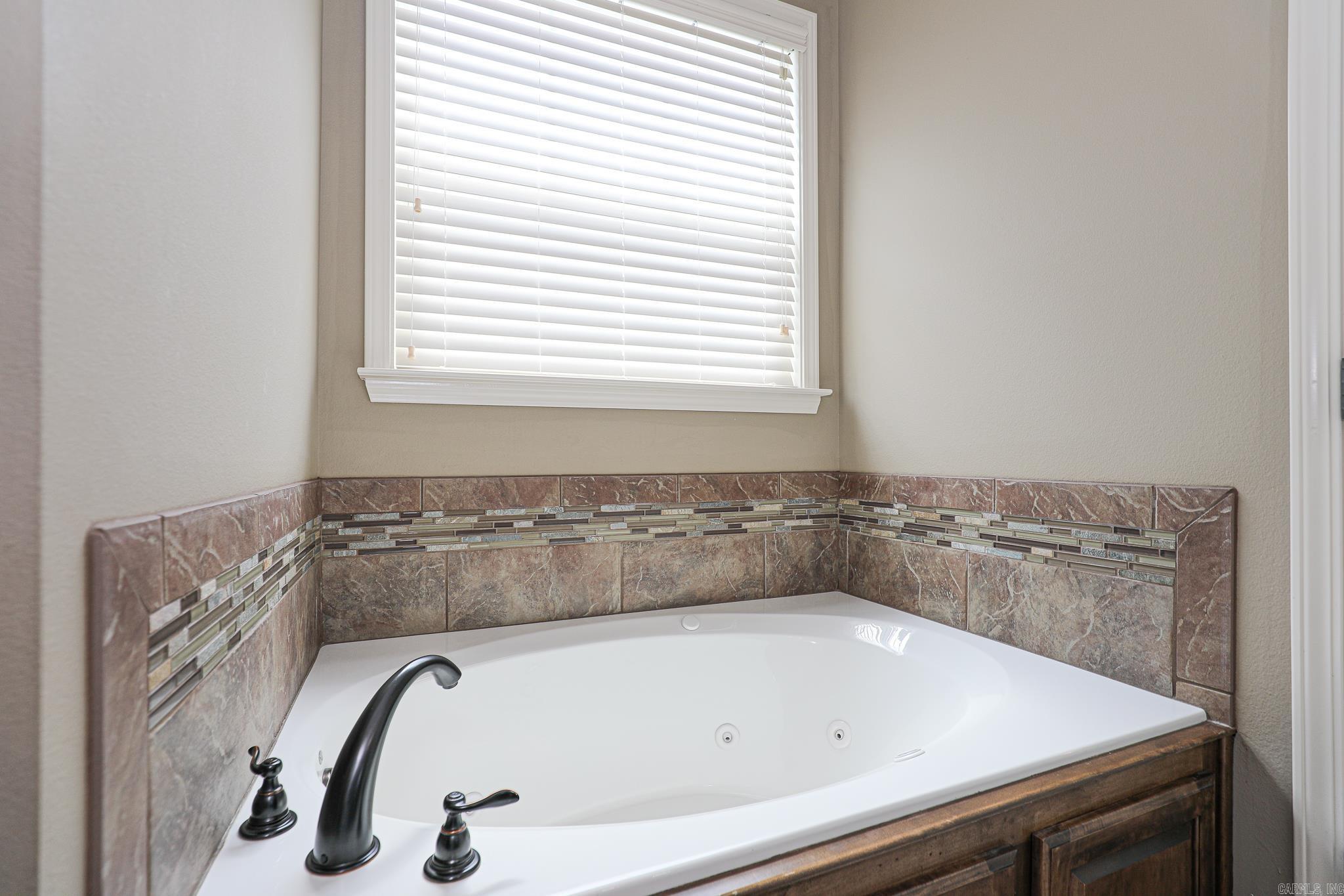 313 PROSPECT PARK  LOOP Bryant, AR 72022