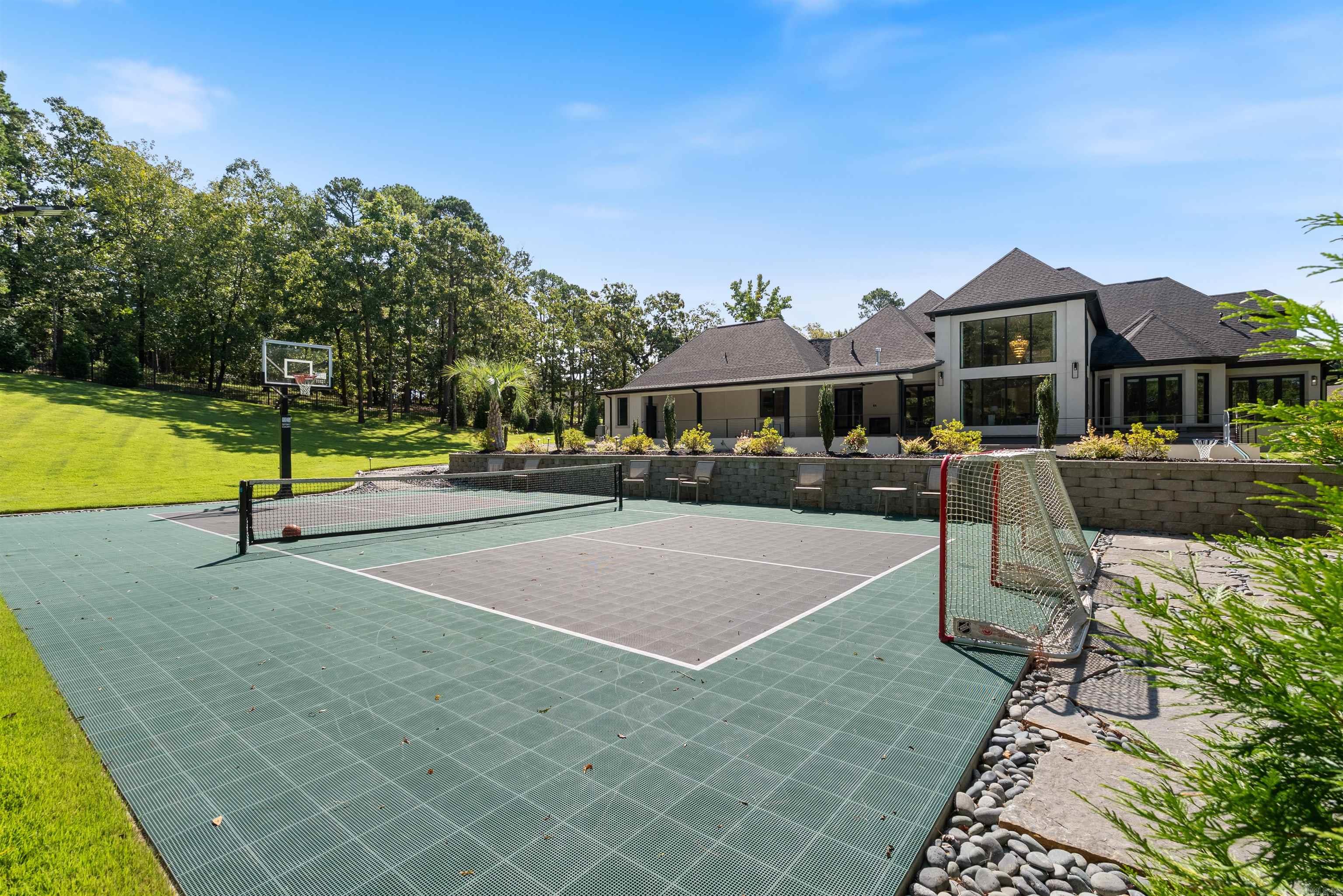 16920 Valley Falls Drive Little Rock, AR 72223