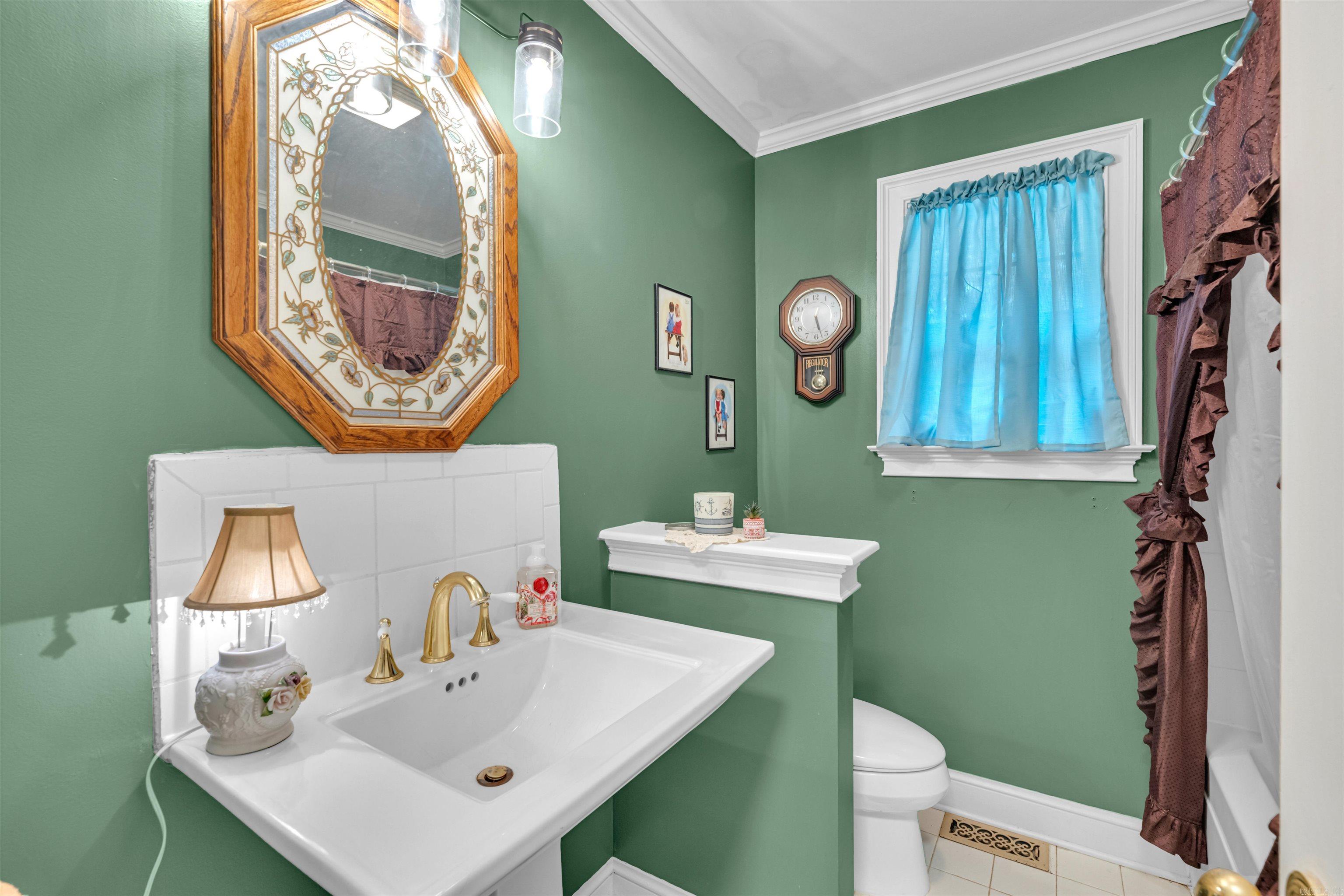 64 Traw  Mammoth Spring, AR