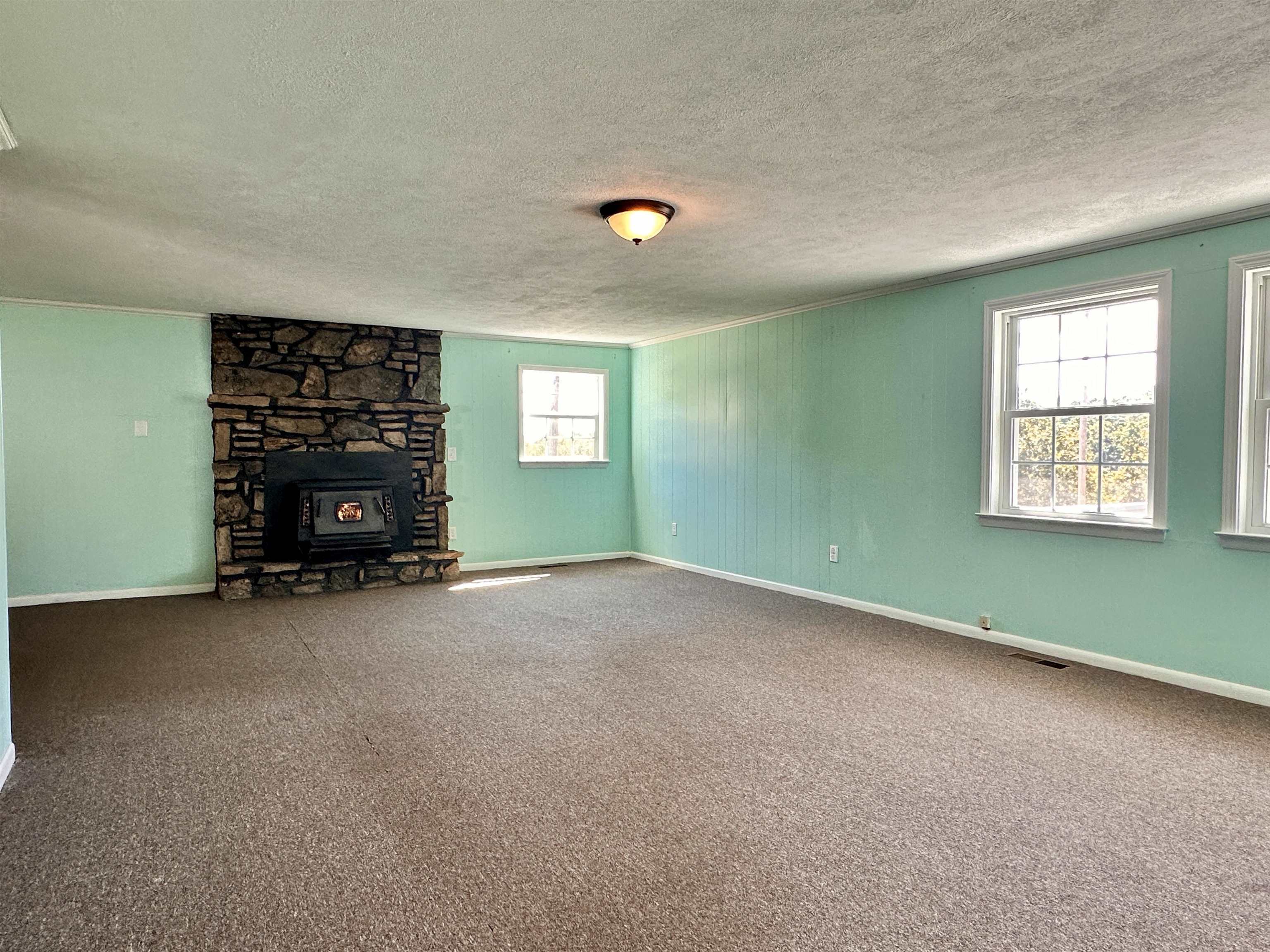 106 Edna  Highland, AR