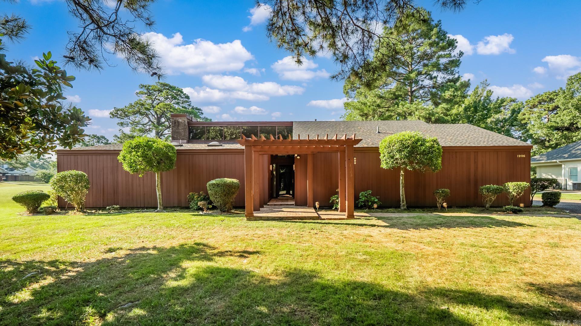 1206 W 46th Pine Bluff, AR 71603