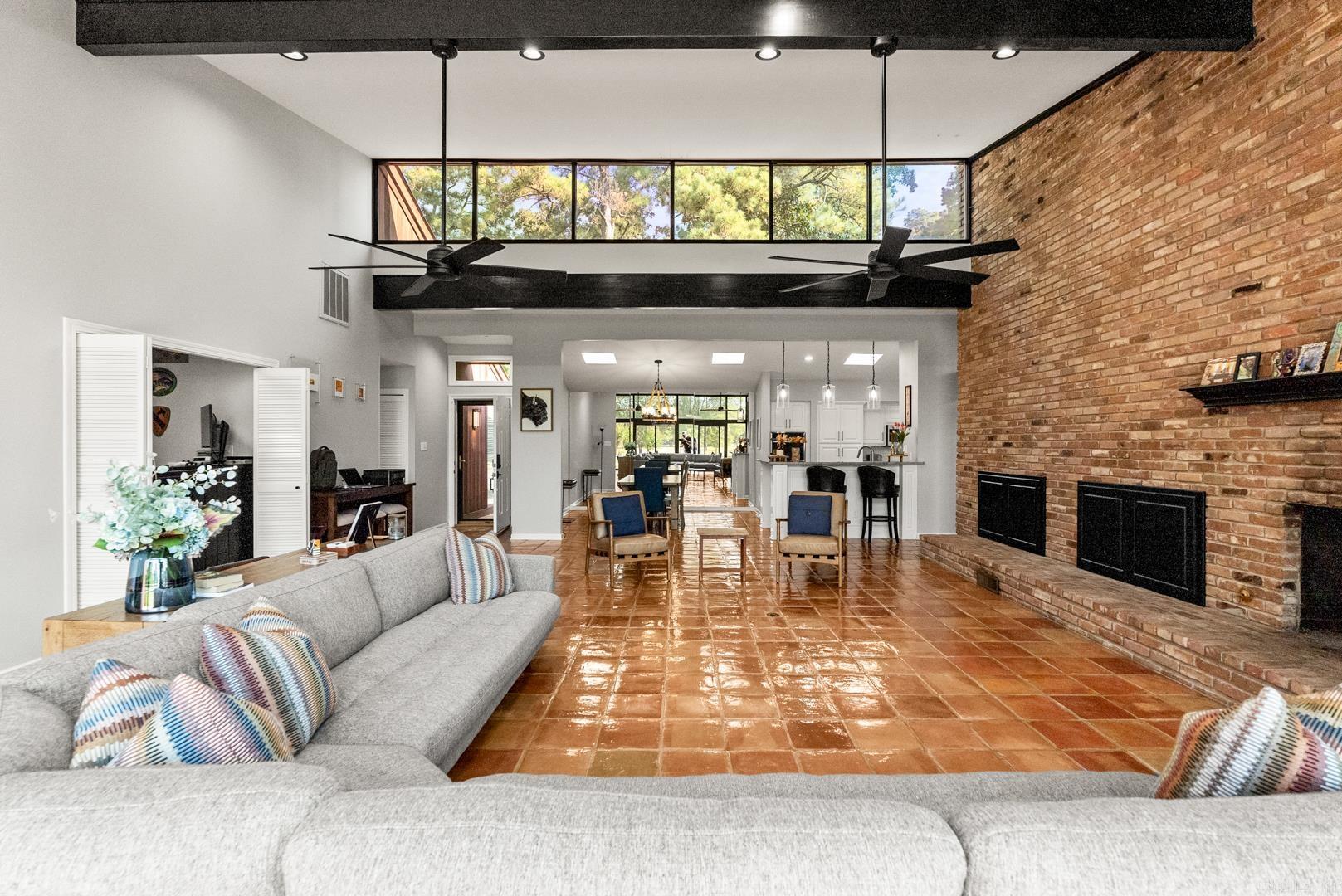 1206 W 46th Pine Bluff, AR 71603