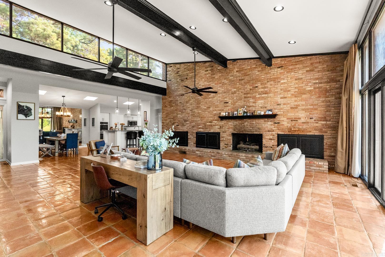 1206 W 46th Pine Bluff, AR 71603