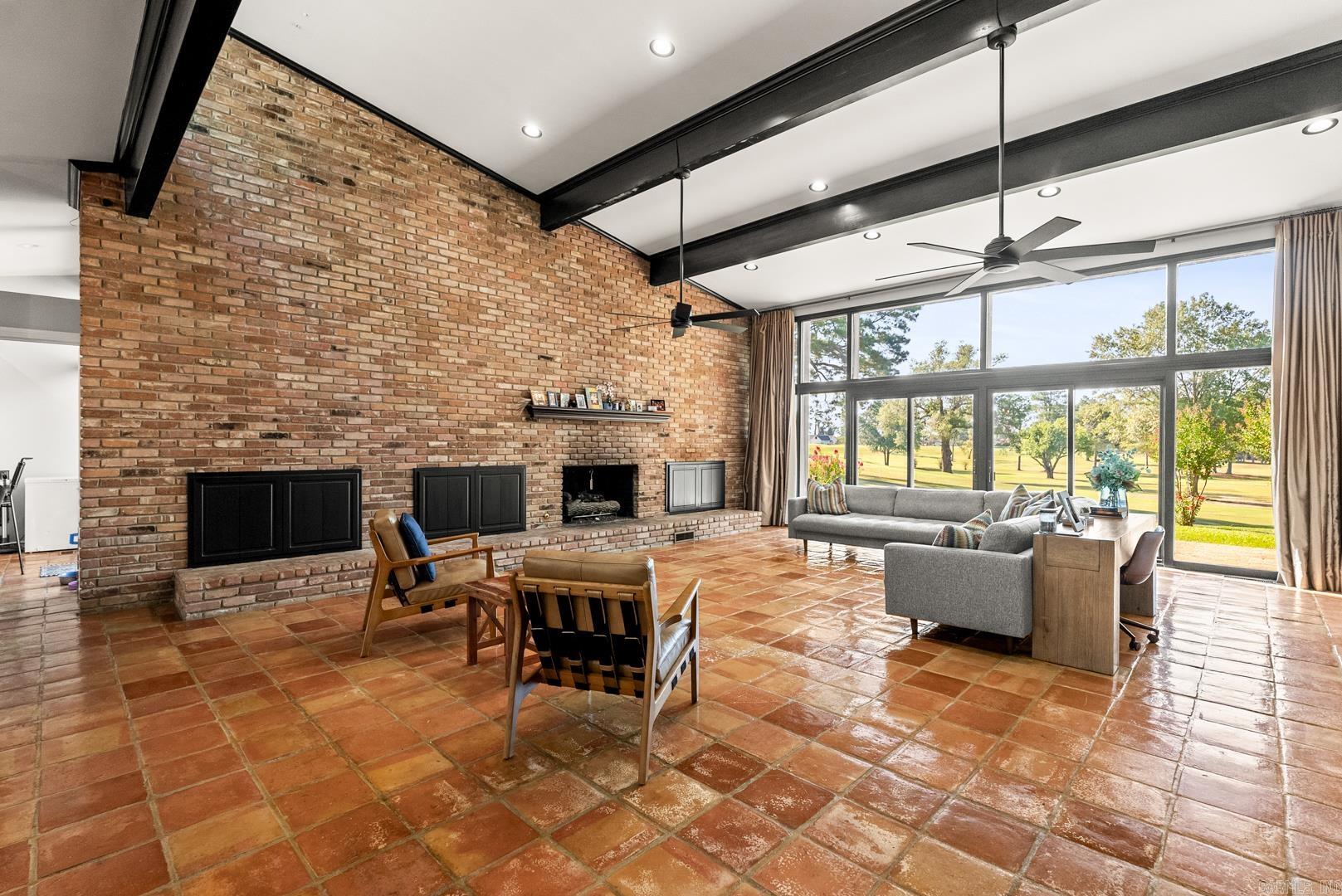 1206 W 46th Pine Bluff, AR 71603