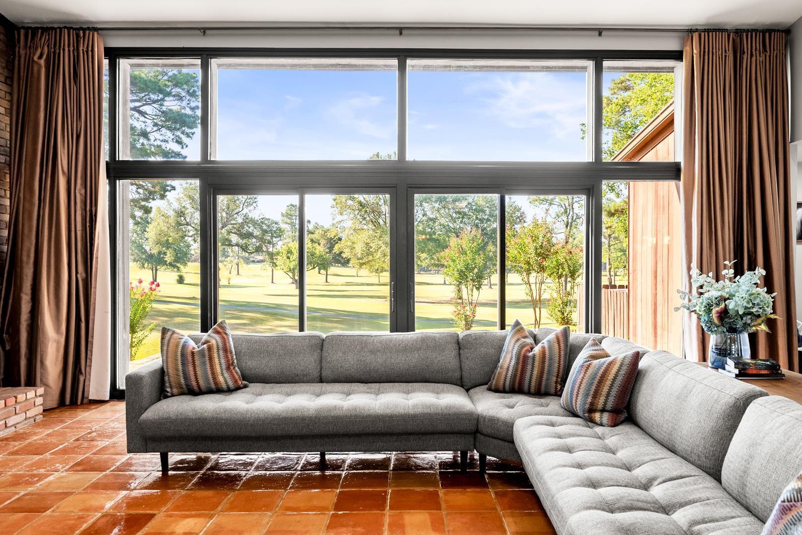 1206 W 46th Pine Bluff, AR 71603