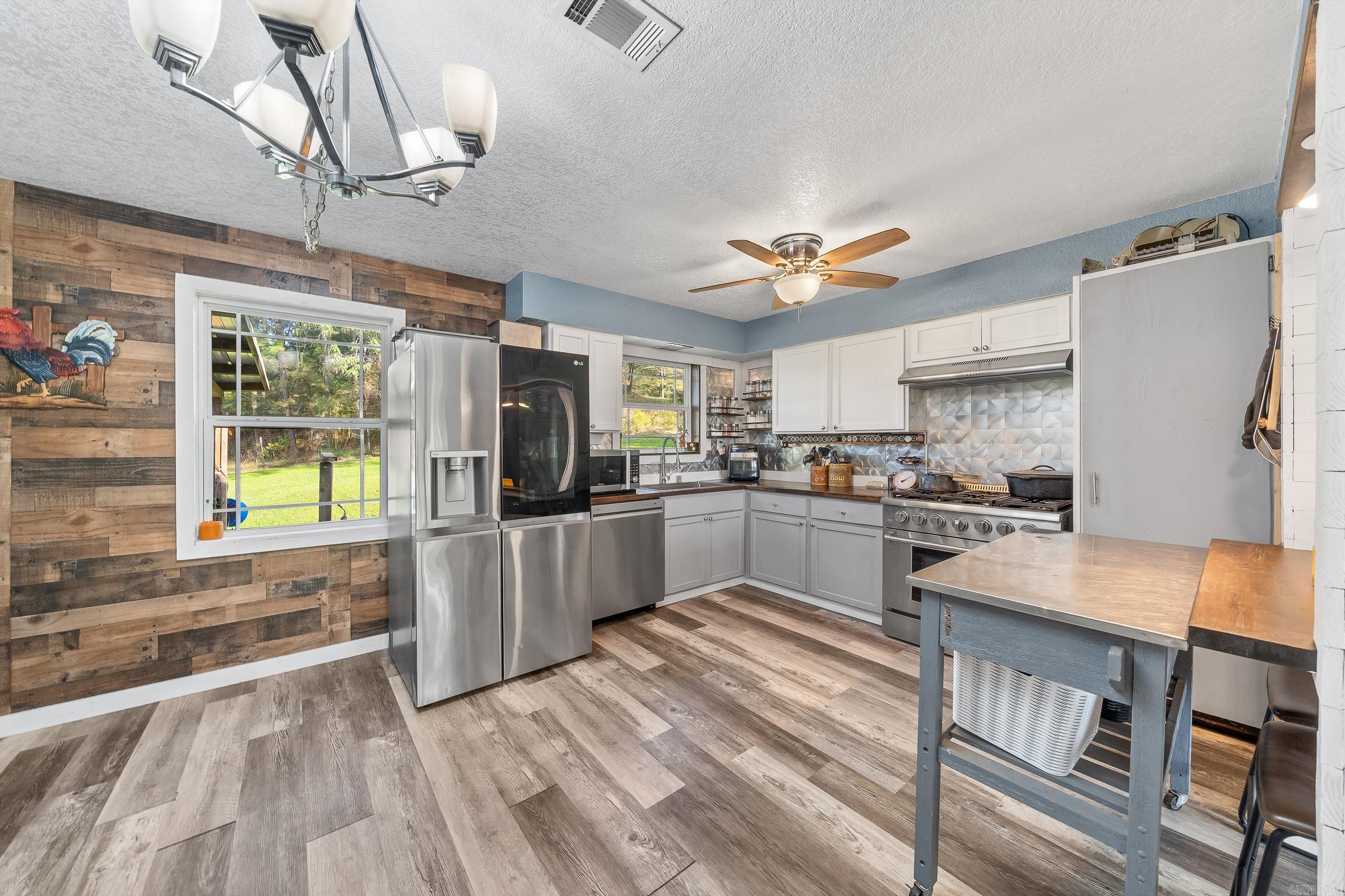 1426 N Hwy 71 De Queen, AR 71832