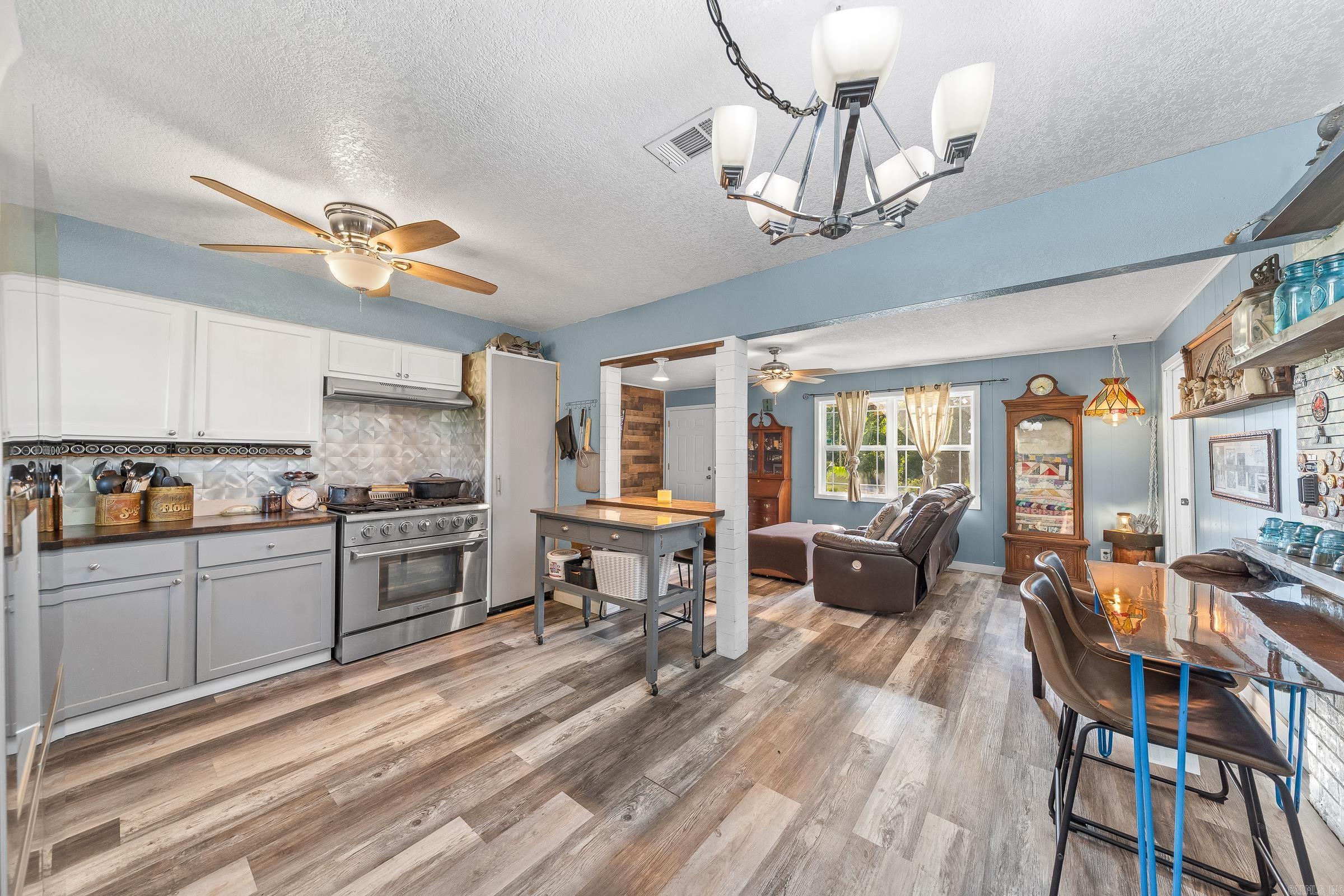 1426 N Hwy 71 De Queen, AR 71832